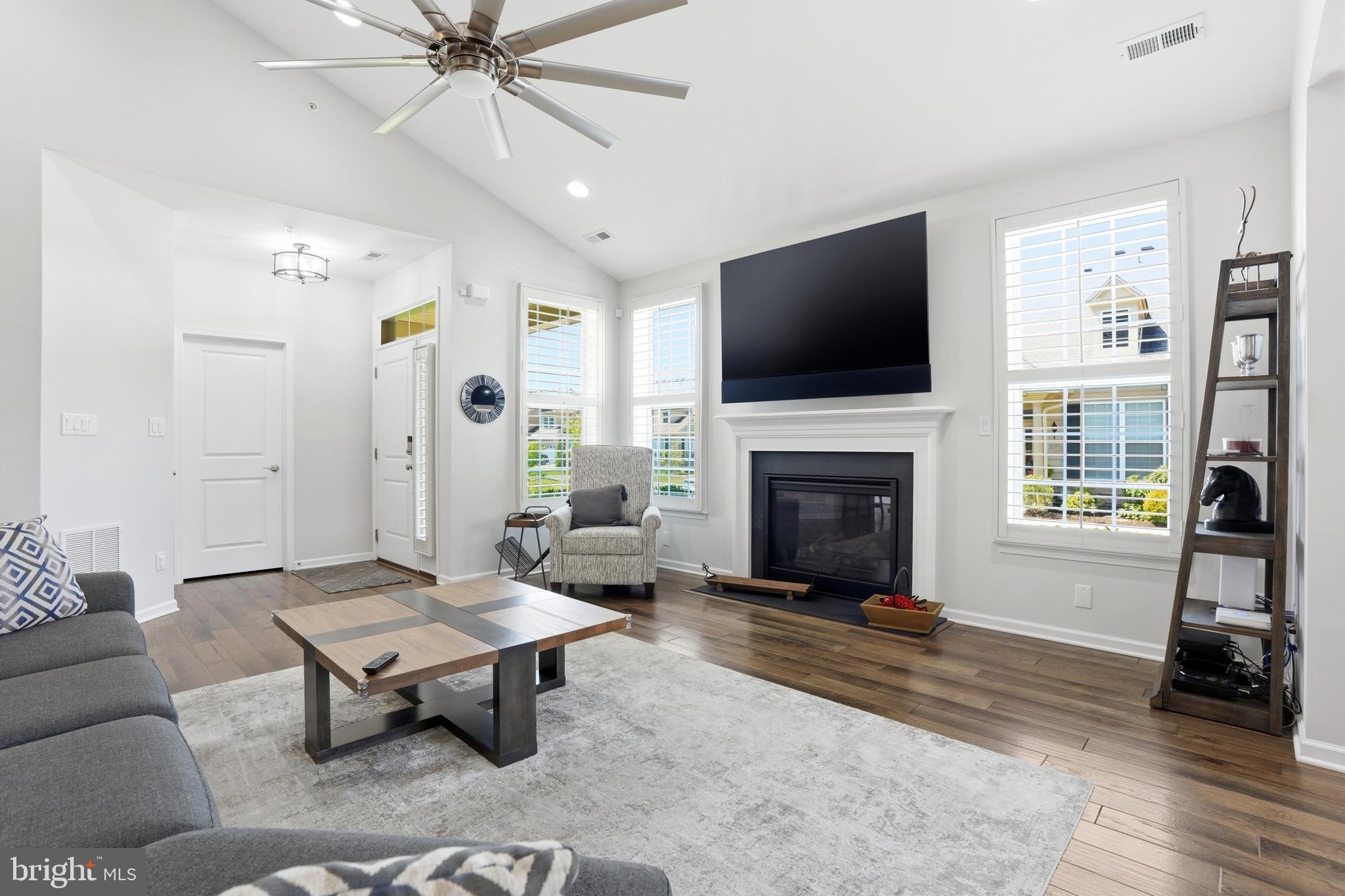 REGENCY AT HILLTOWN - Residential