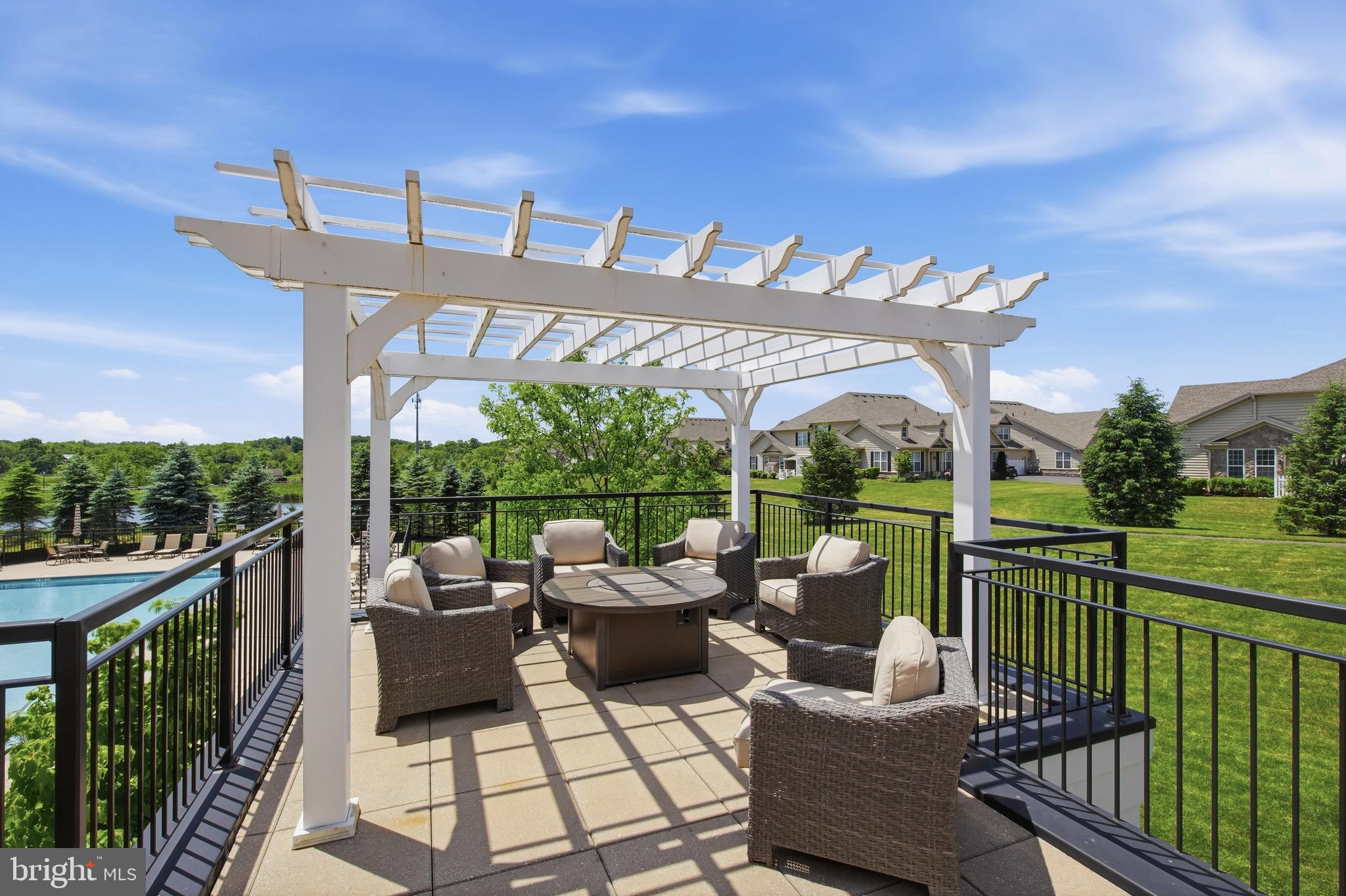REGENCY AT HILLTOWN - Residential