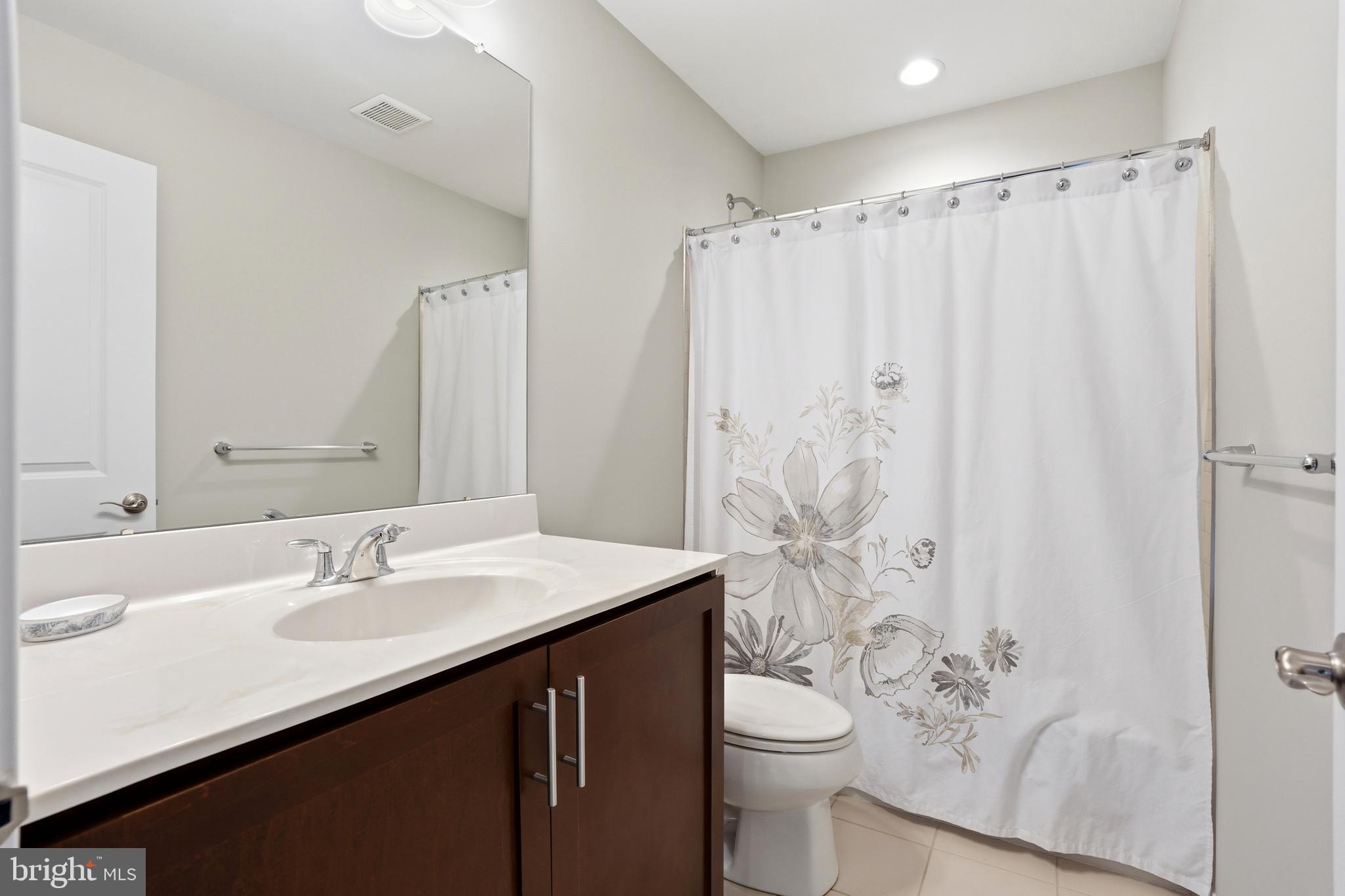 REGENCY AT HILLTOWN - Residential