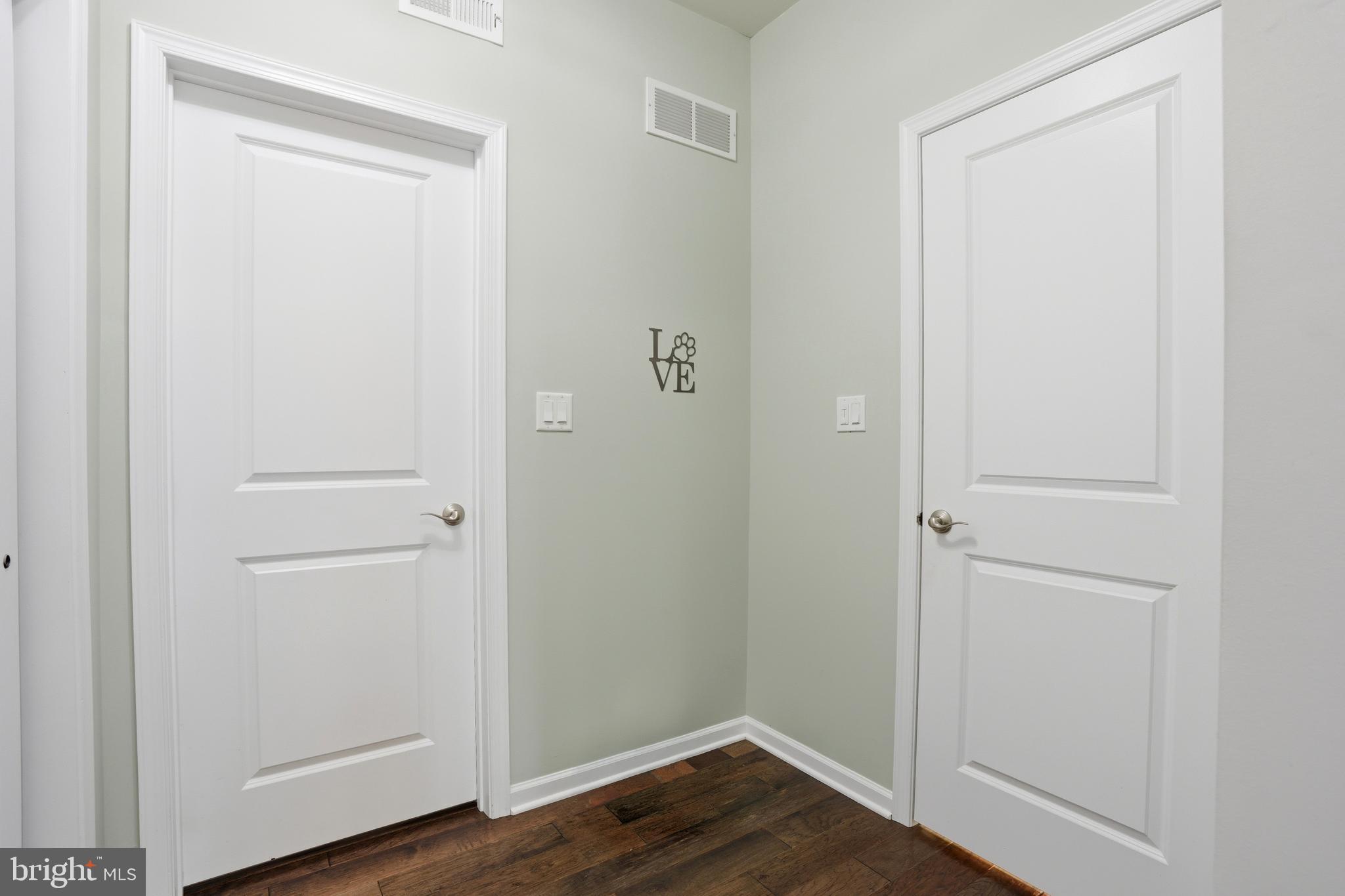 REGENCY AT HILLTOWN - Residential