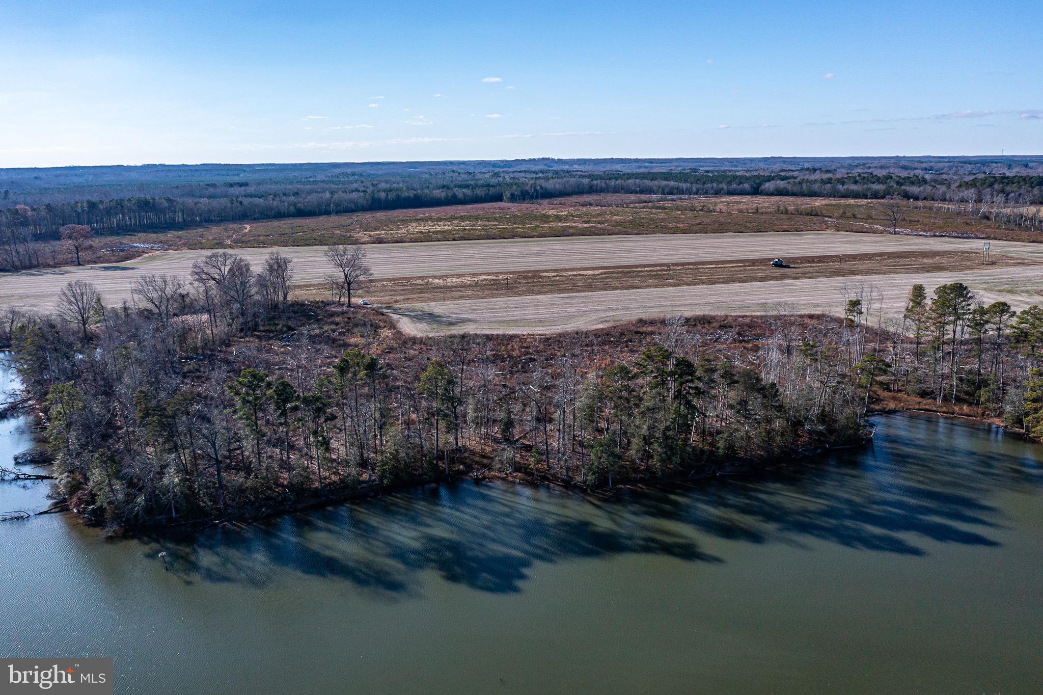 COLES POINT - Land