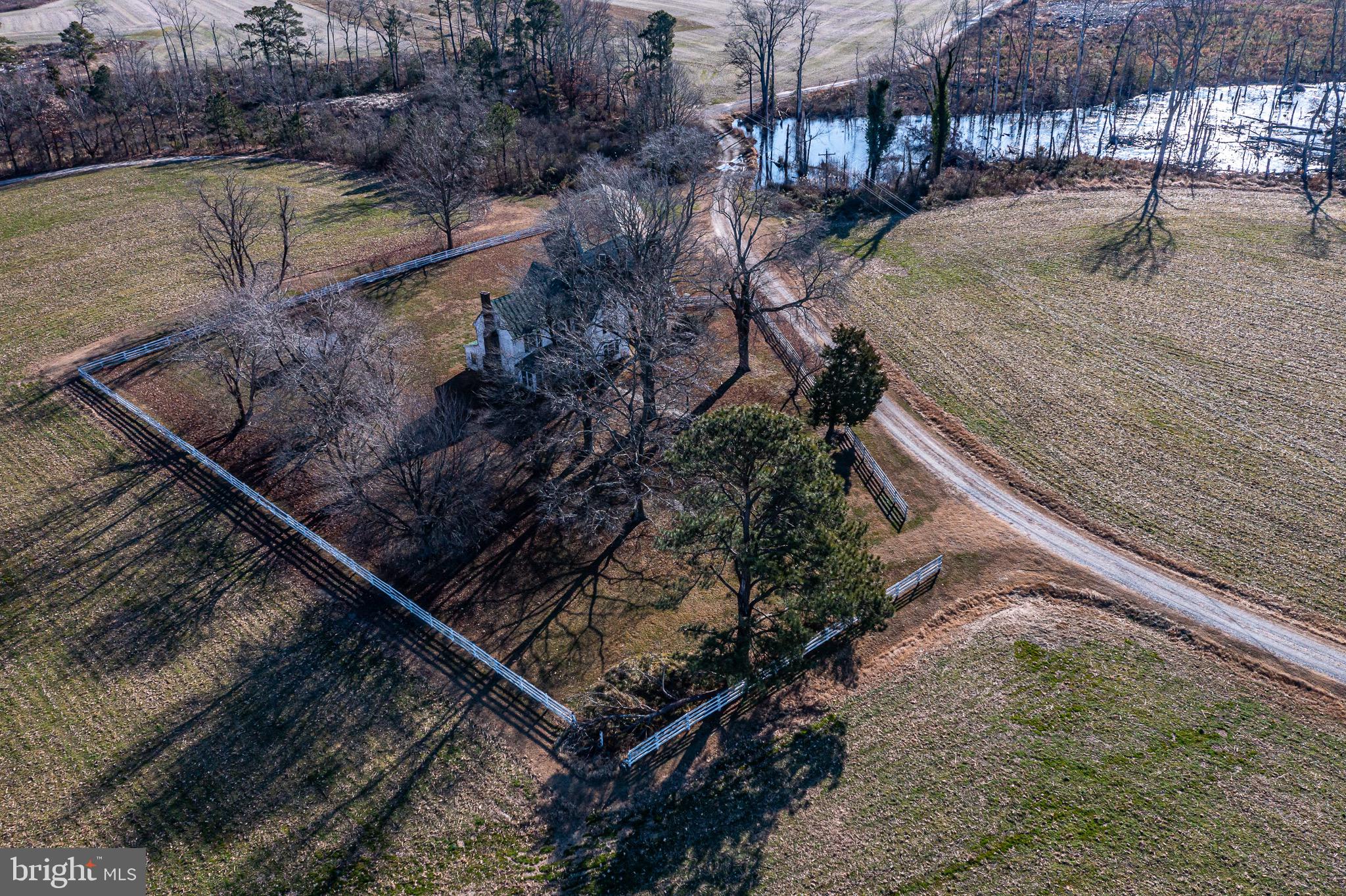 COLES POINT - Land