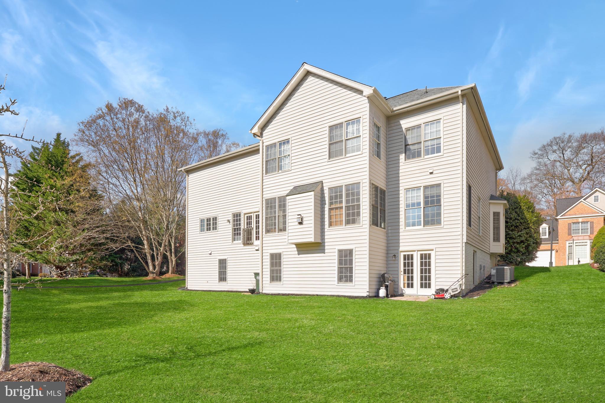 FOREST HILLS OF FAIRFAX - Residential