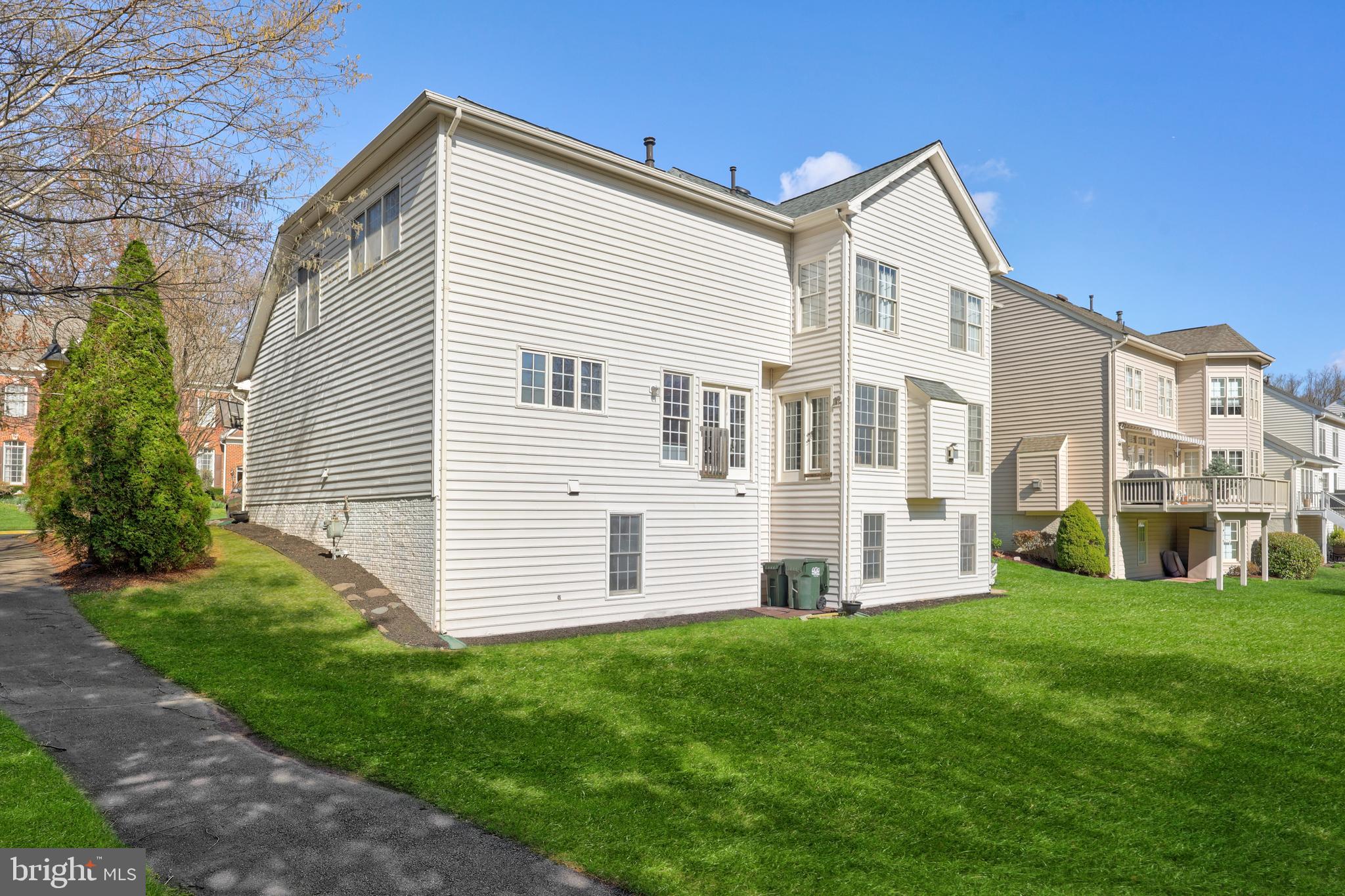 FOREST HILLS OF FAIRFAX - Residential