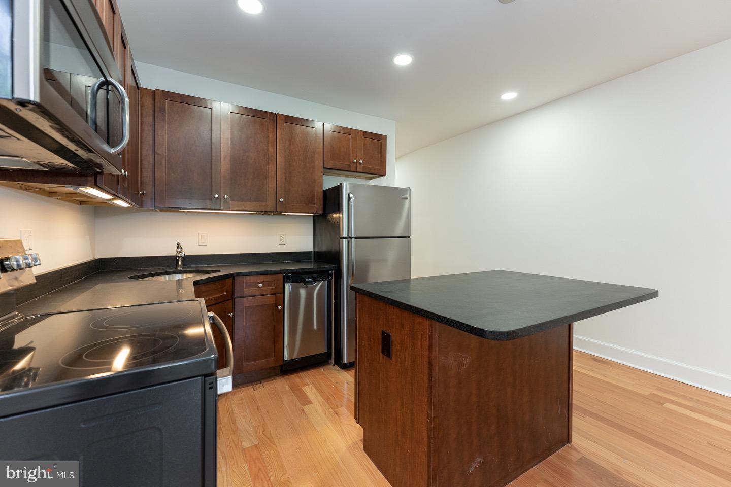 FITLER SQUARE - Residential Lease