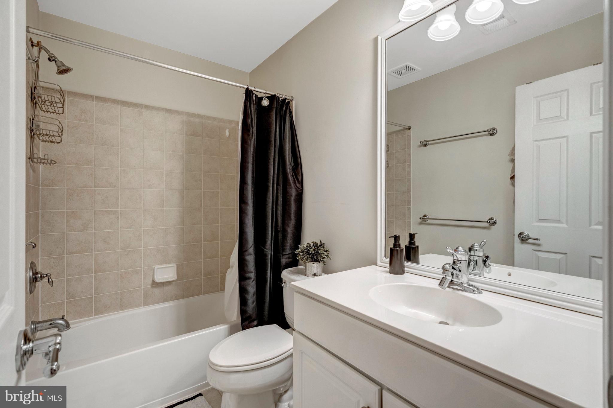 POTOMAC CLUB - Residential