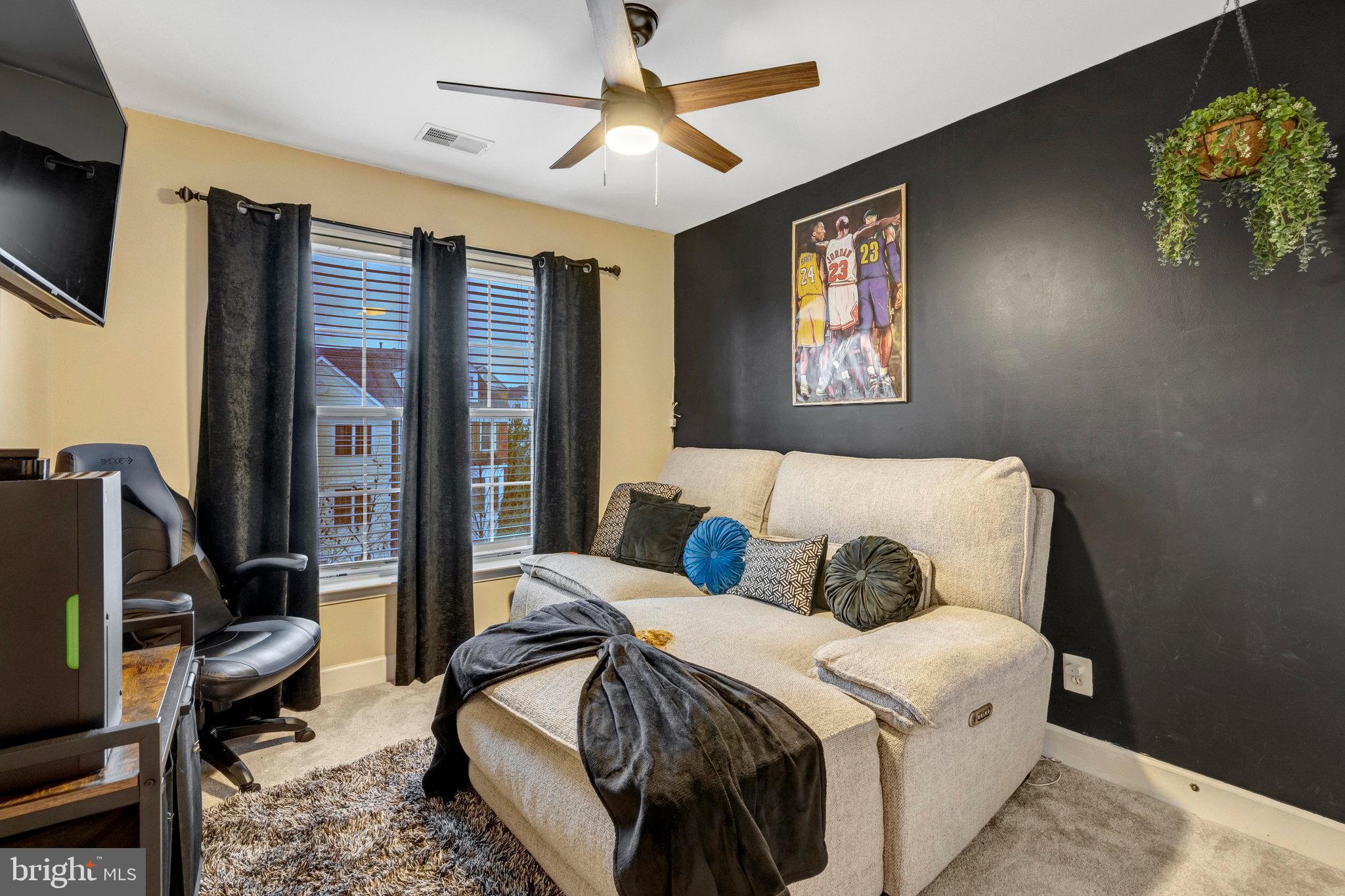 POTOMAC CLUB - Residential