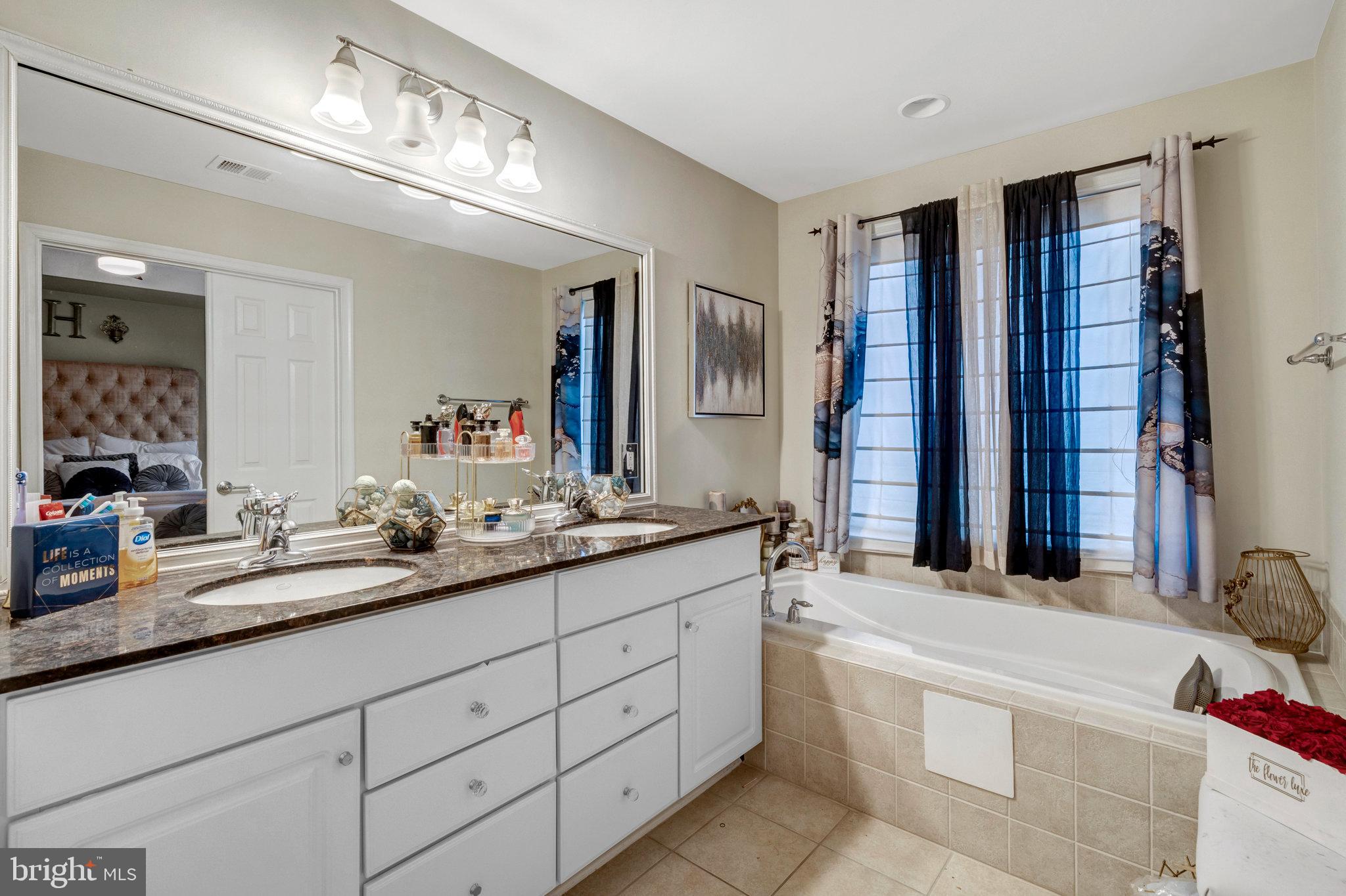 POTOMAC CLUB - Residential