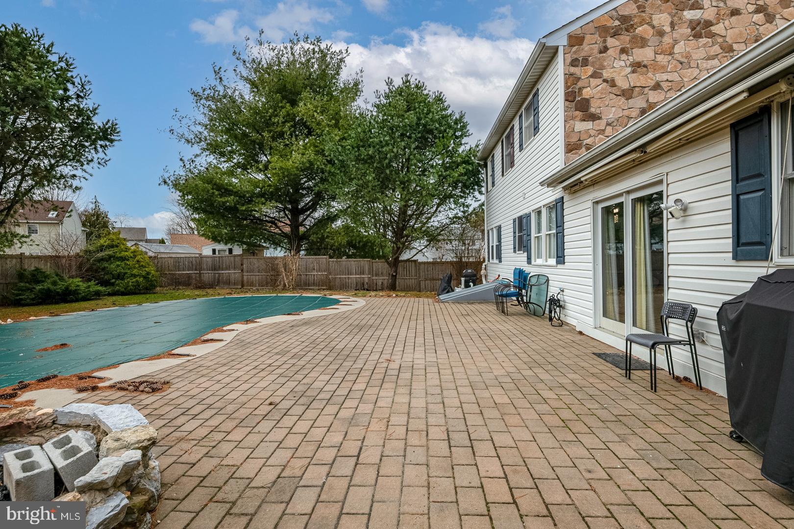 RIVERS BEND - Residential