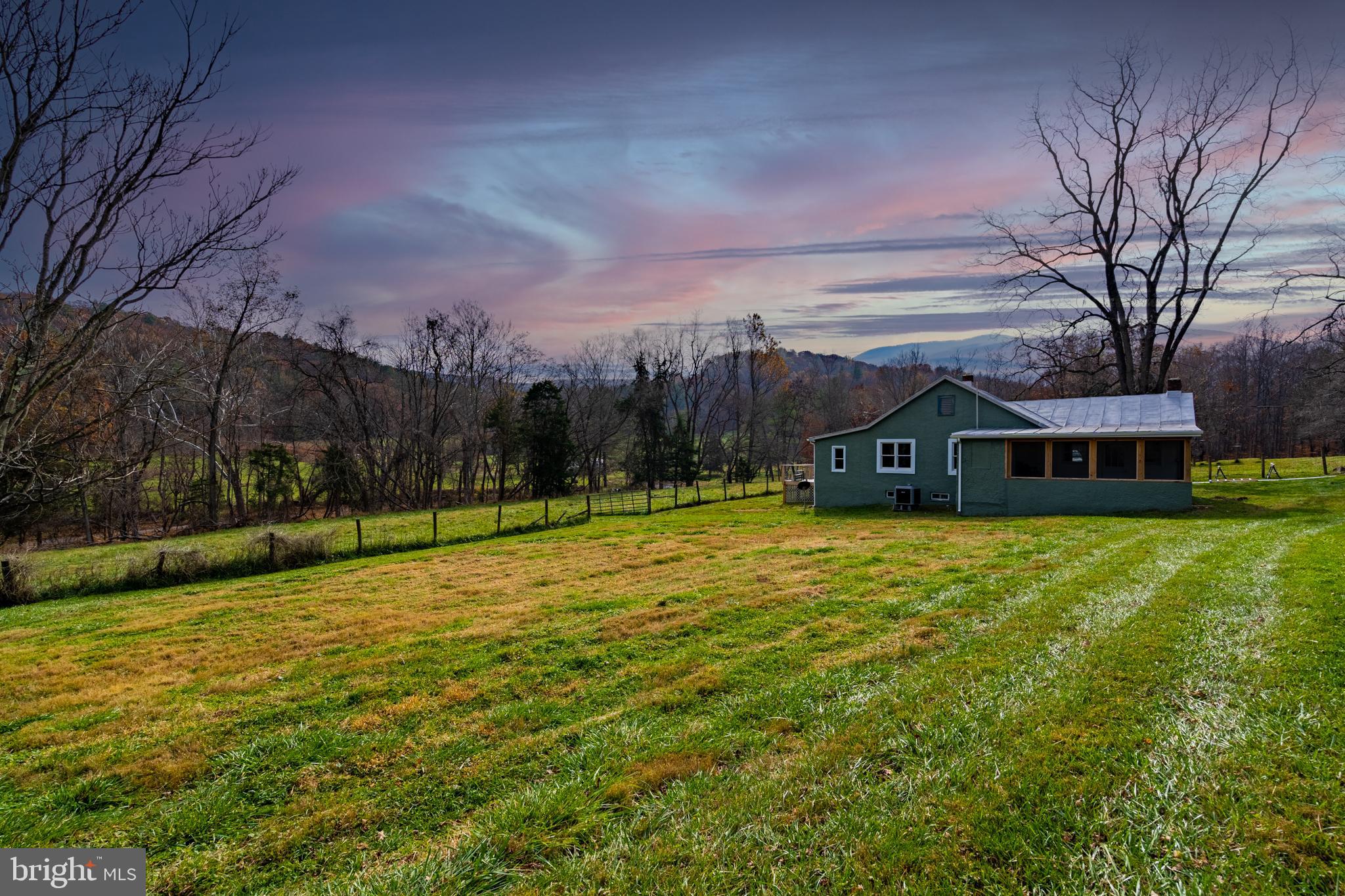 SHENANDOAH WOODLANDS - Residential