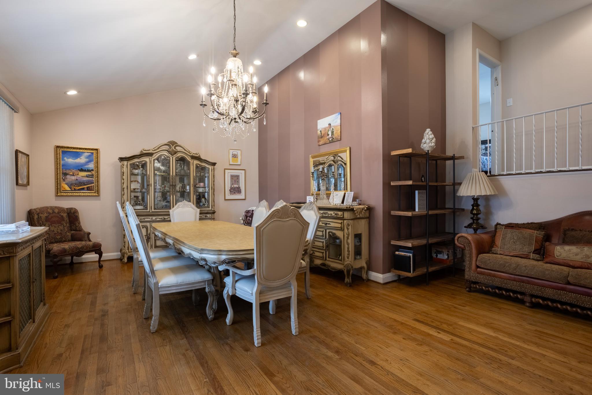 GREENSPRING MANOR - Residential