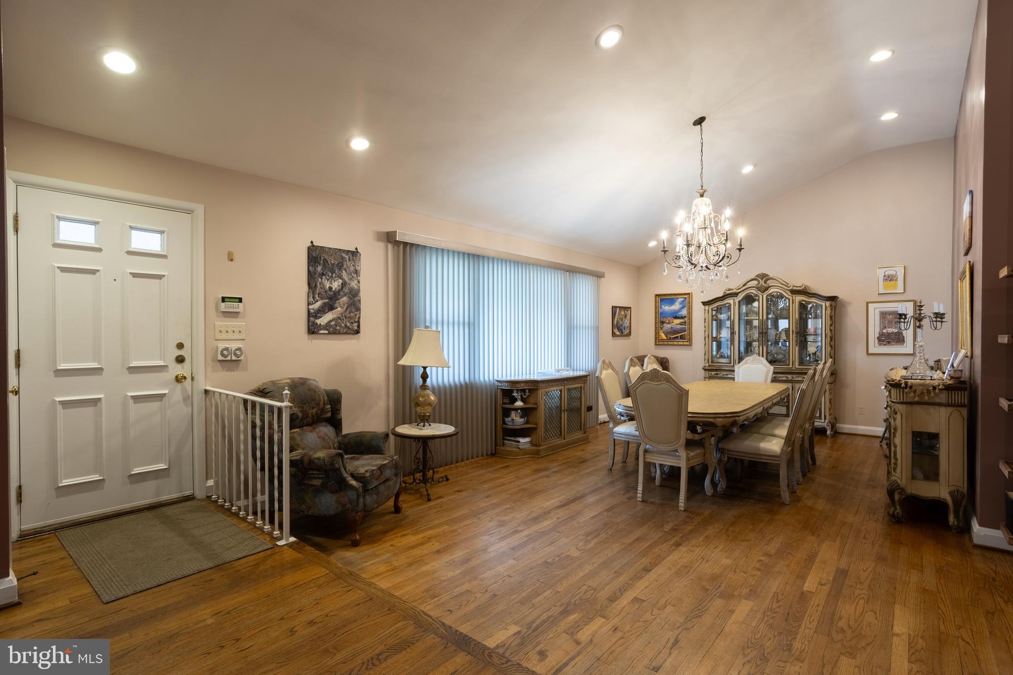 GREENSPRING MANOR - Residential