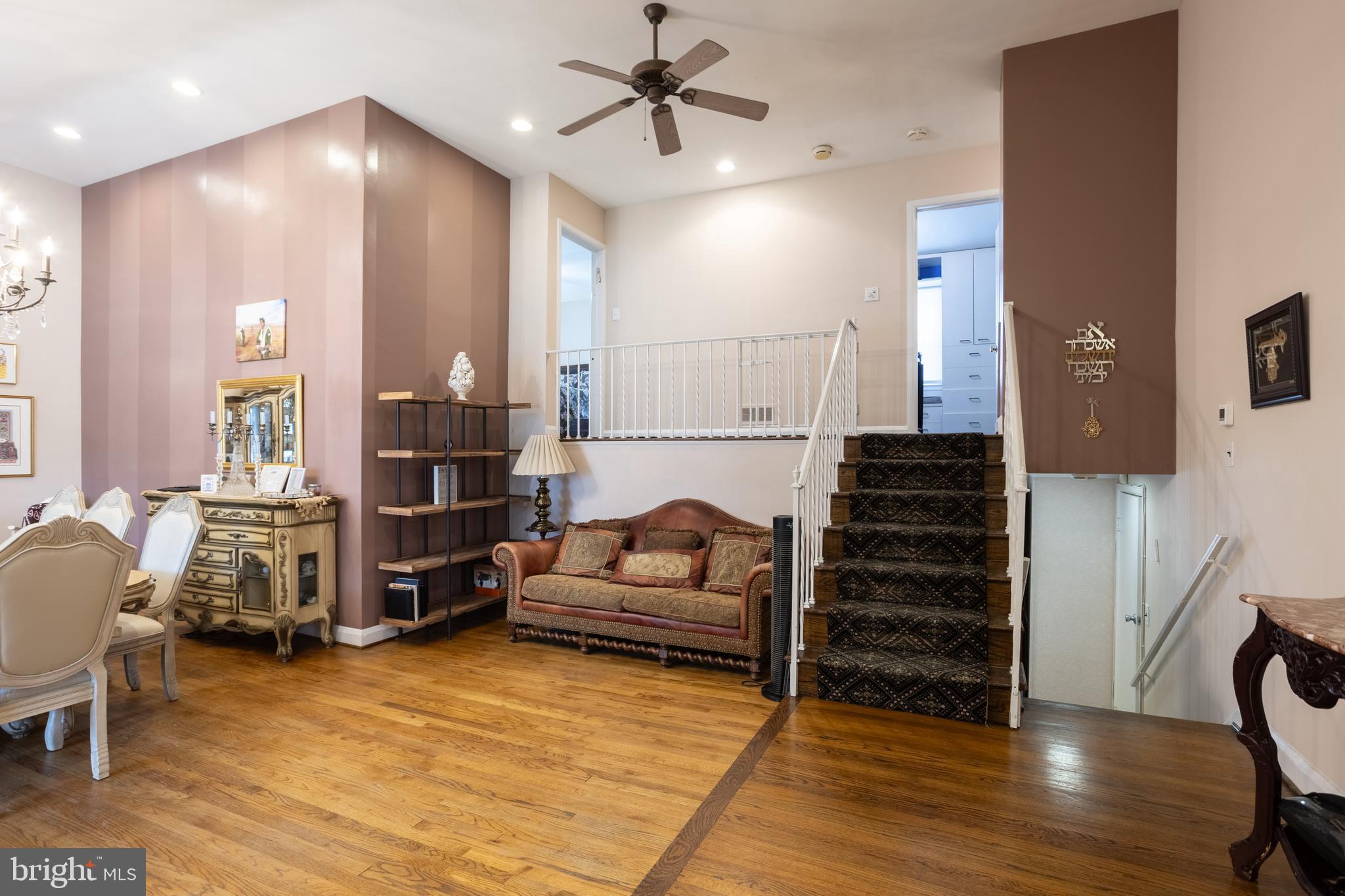 GREENSPRING MANOR - Residential