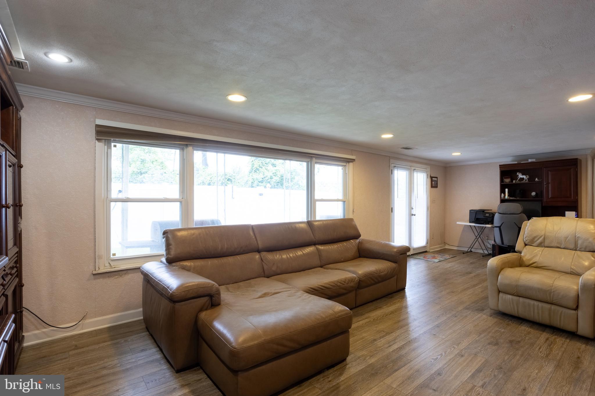 GREENSPRING MANOR - Residential