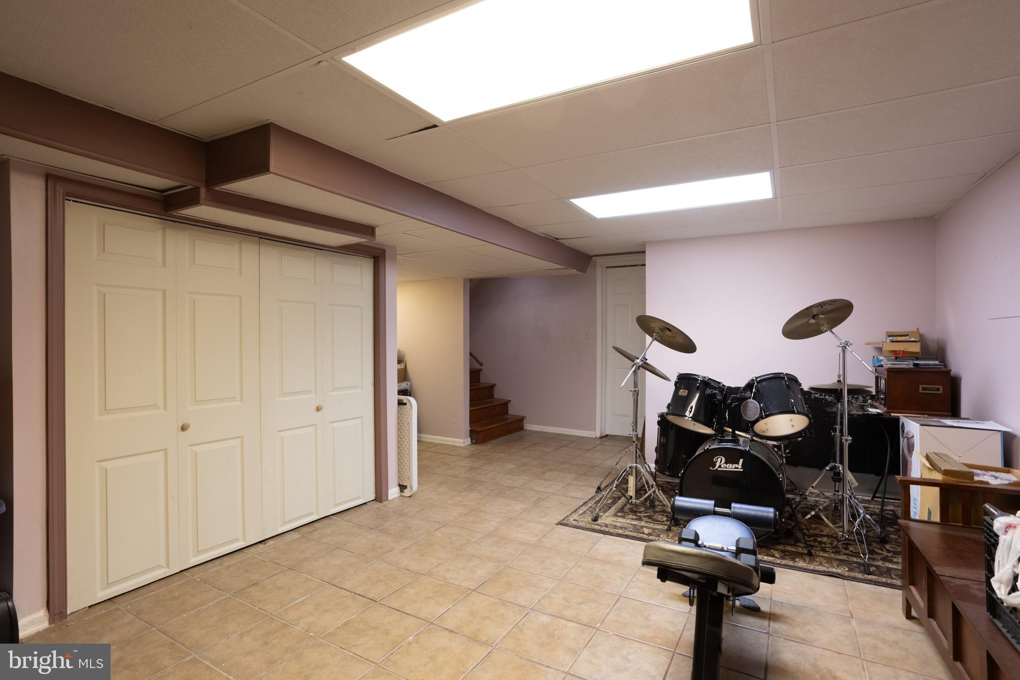 GREENSPRING MANOR - Residential