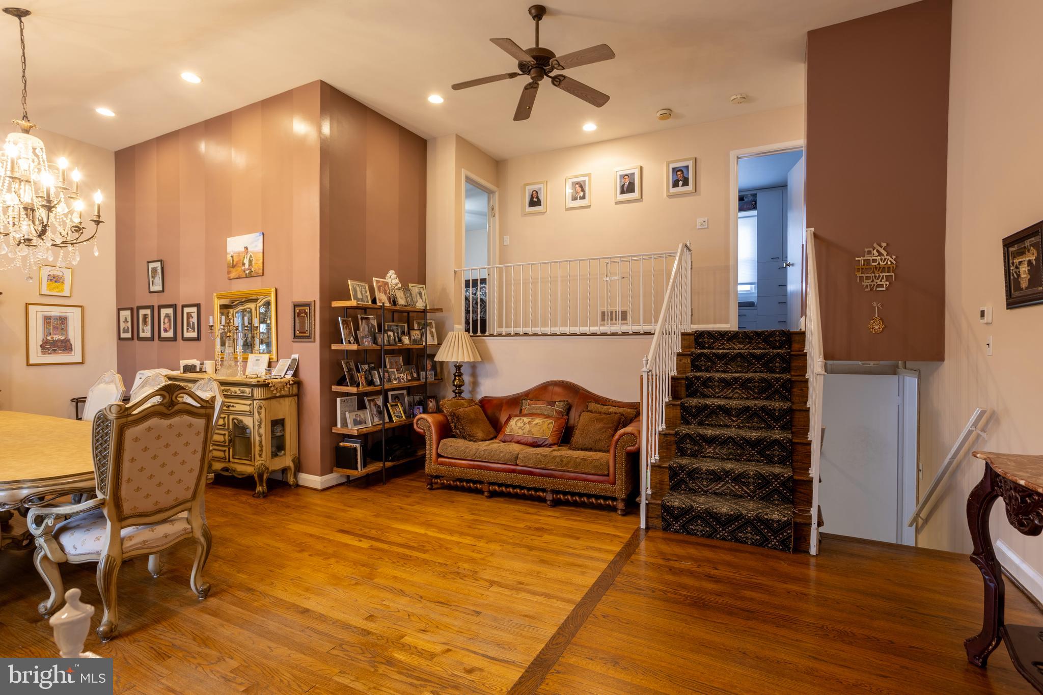 GREENSPRING MANOR - Residential