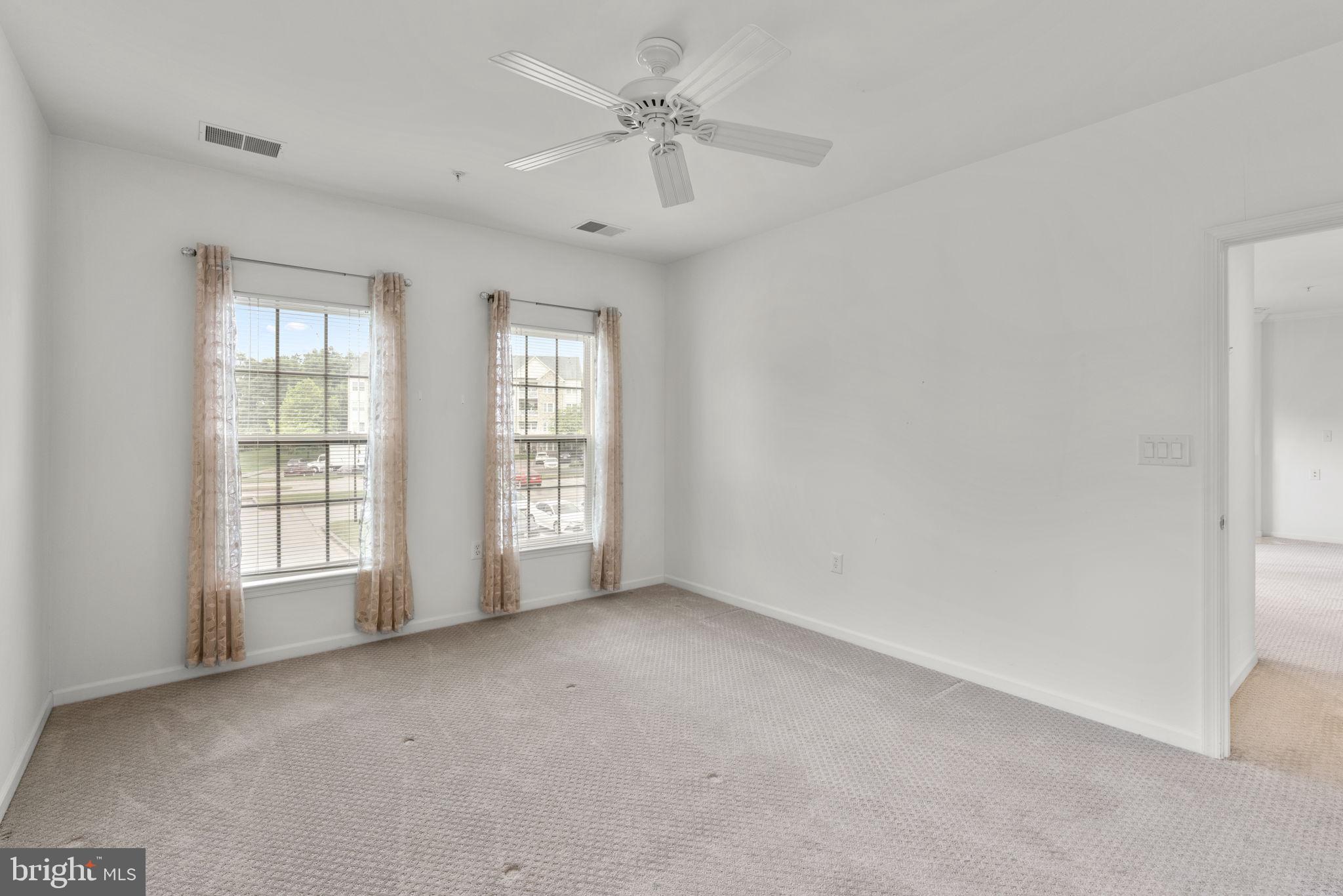 COURTYARDS AT WAVERLY WOODS EAST - Residential