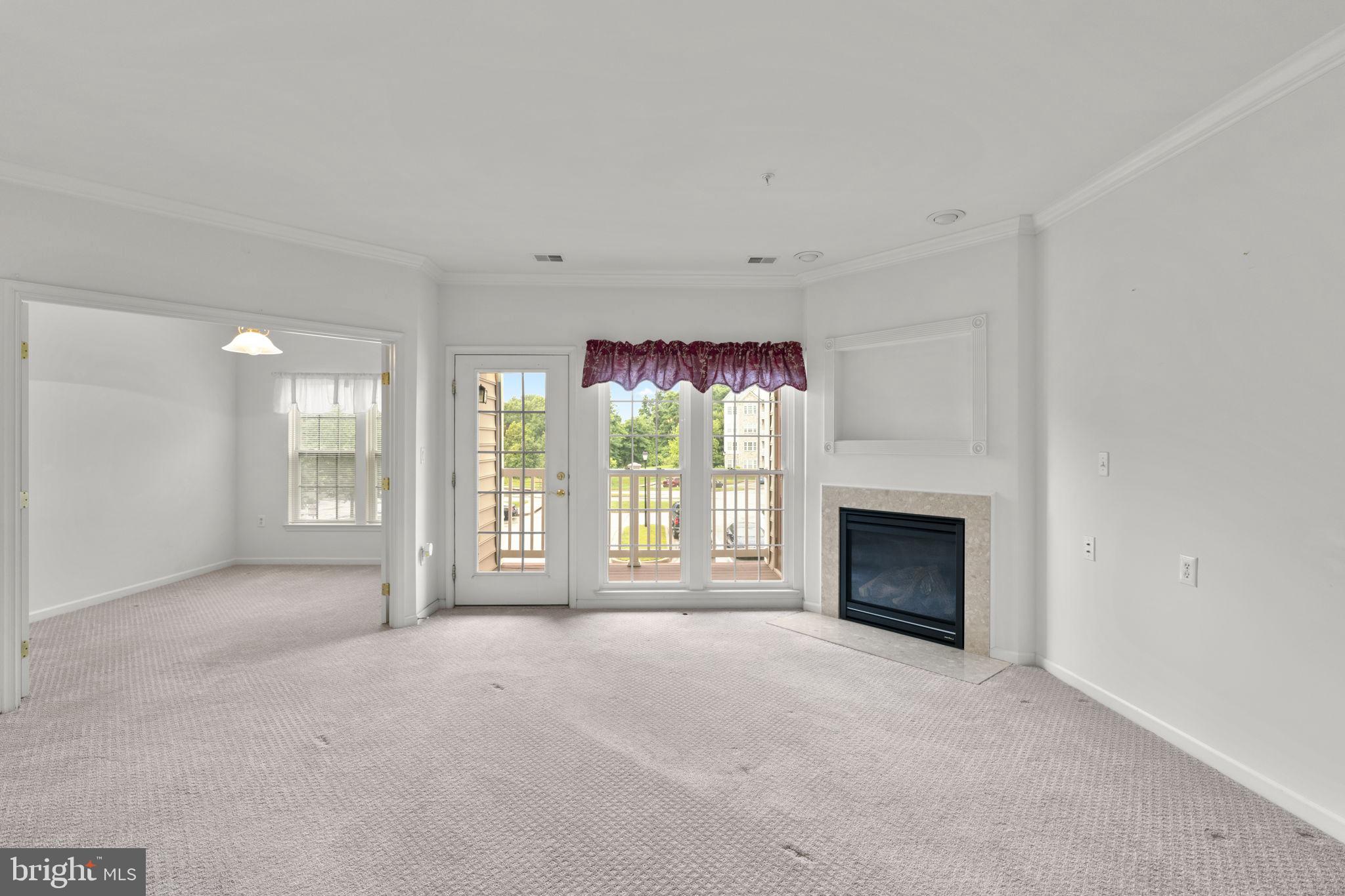 COURTYARDS AT WAVERLY WOODS EAST - Residential