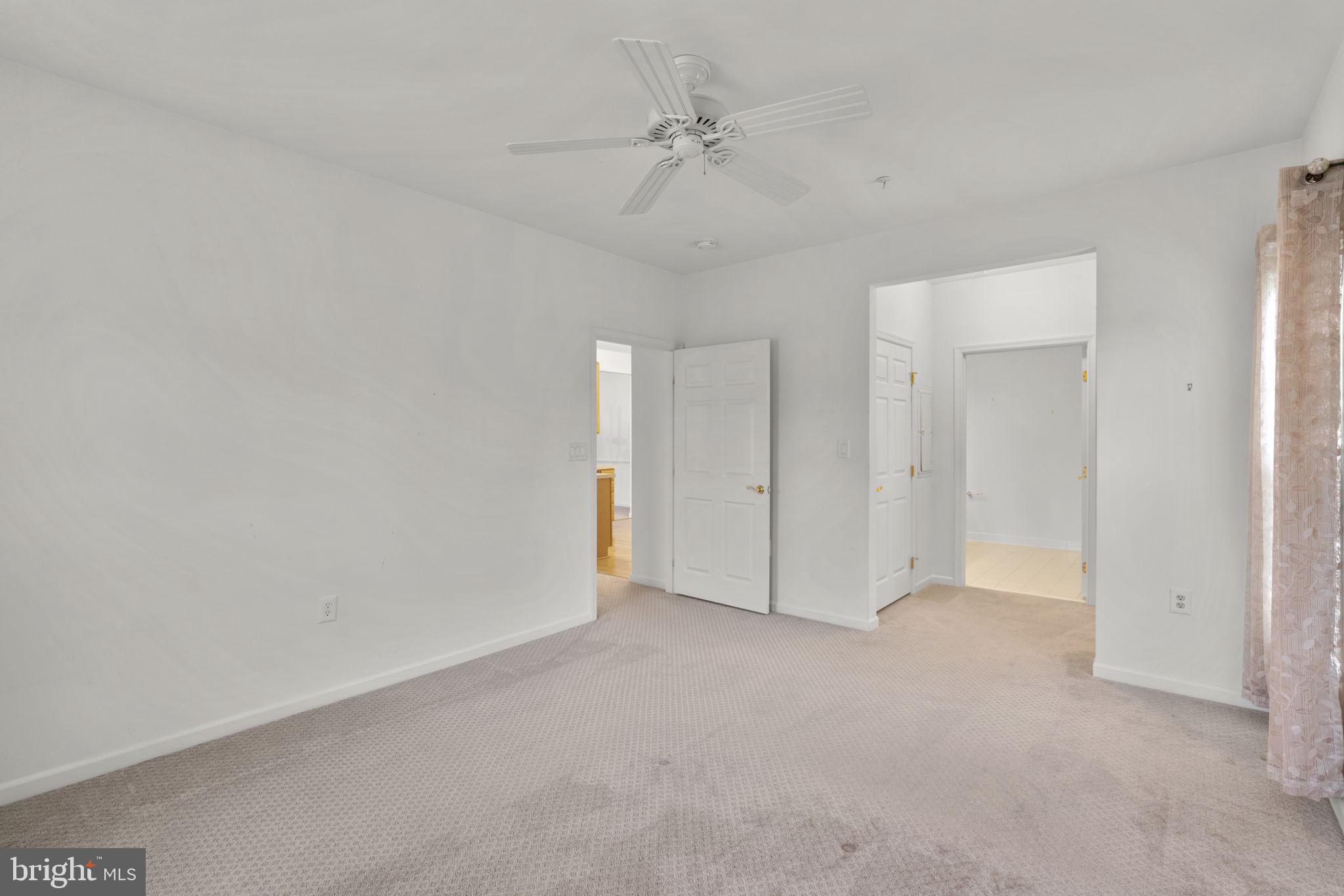 COURTYARDS AT WAVERLY WOODS EAST - Residential