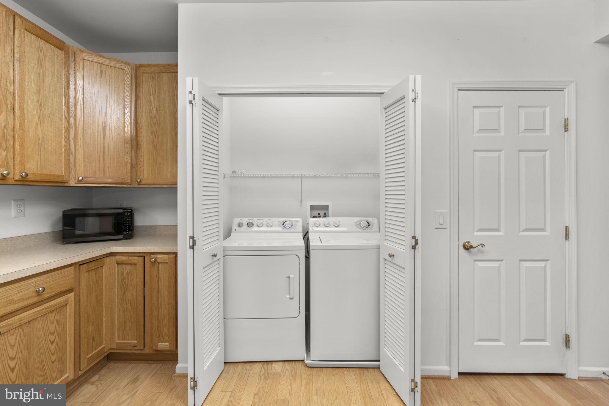 COURTYARDS AT WAVERLY WOODS EAST - Residential
