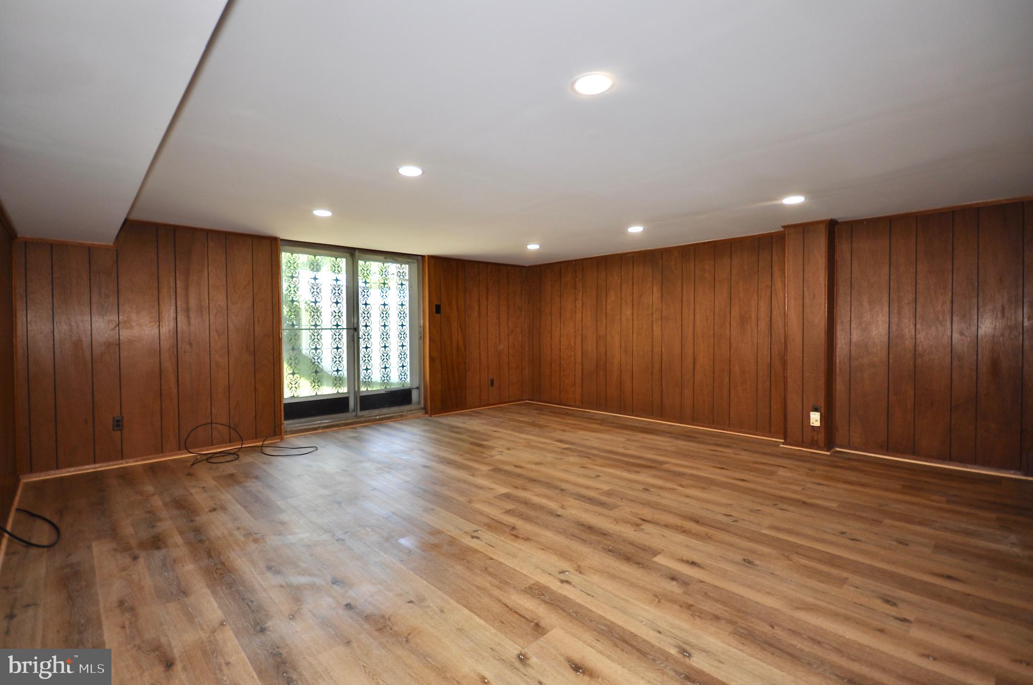 SOMERTON - Residential