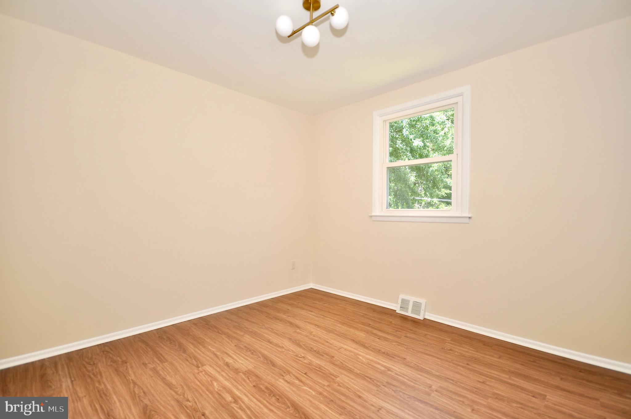 SOMERTON - Residential
