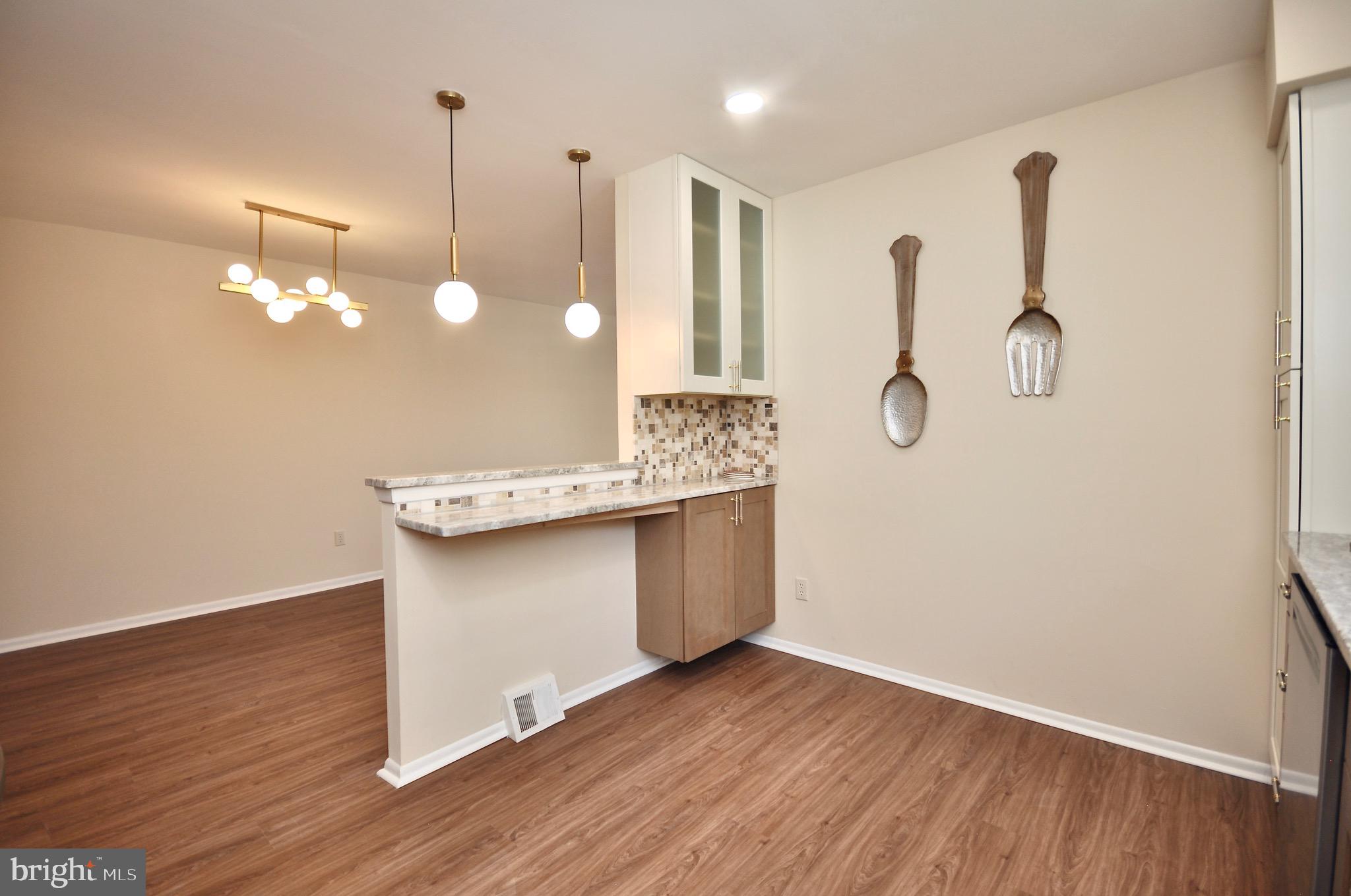 SOMERTON - Residential