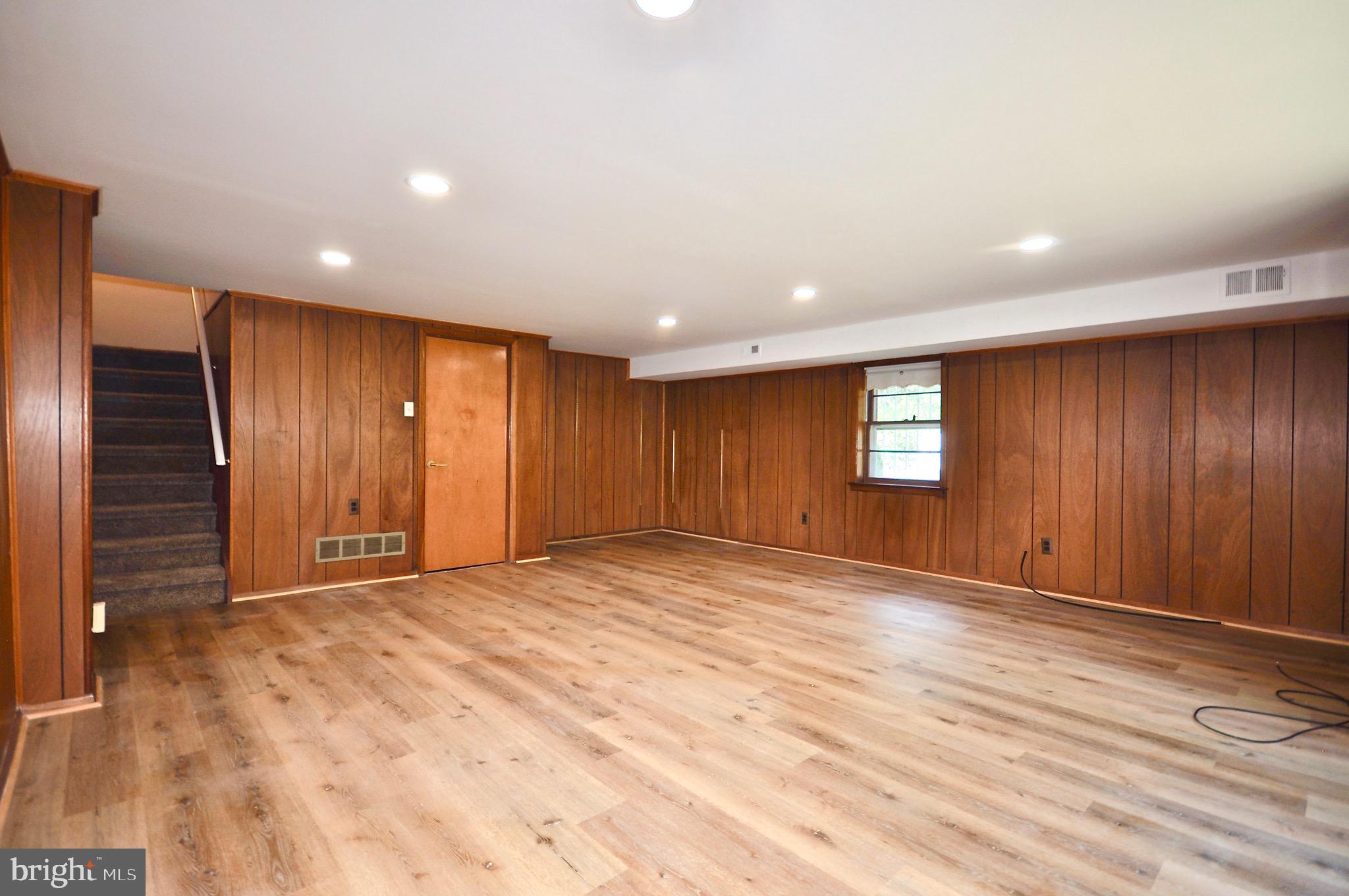 SOMERTON - Residential