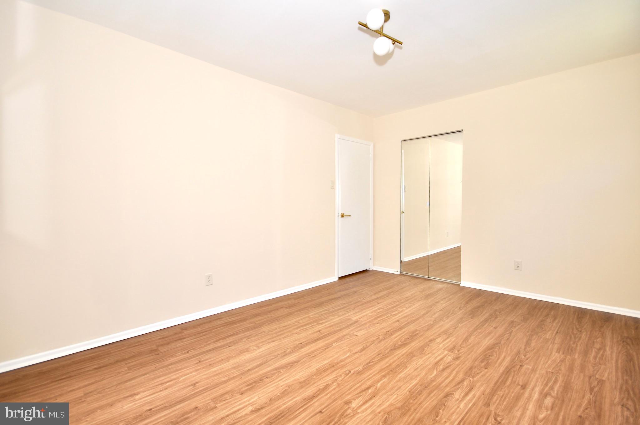 SOMERTON - Residential