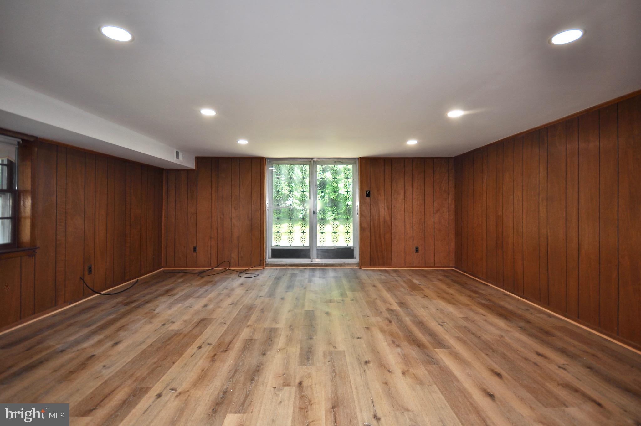 SOMERTON - Residential
