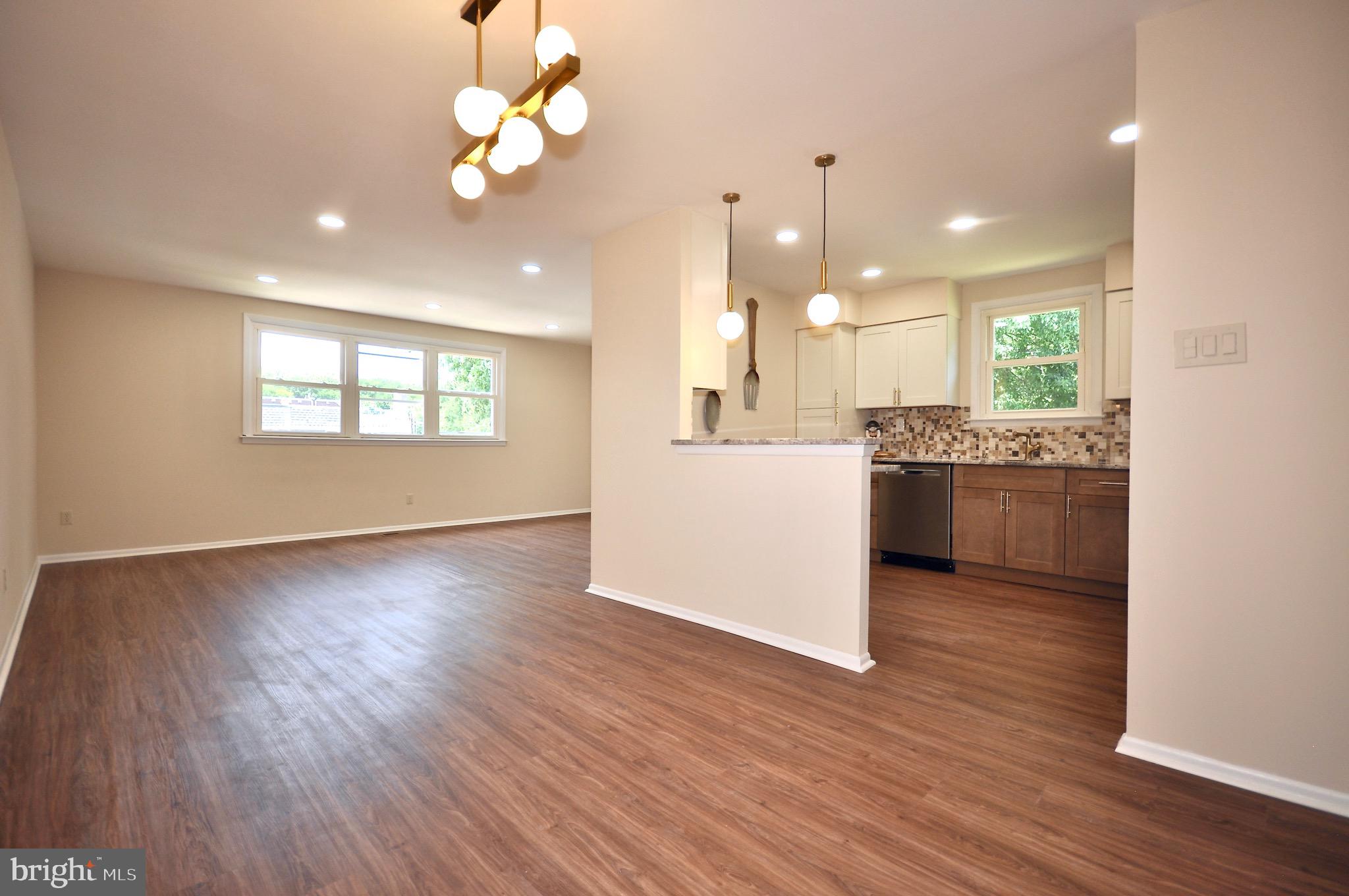 SOMERTON - Residential
