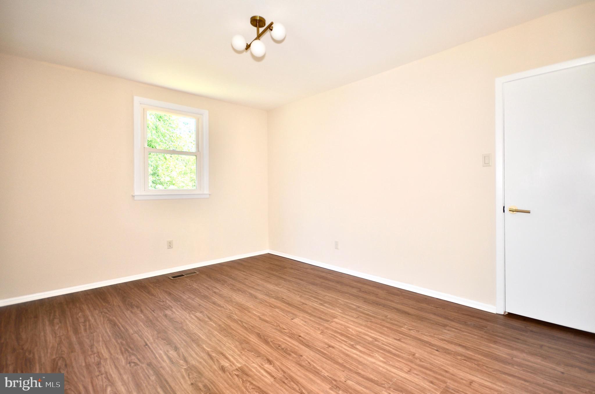 SOMERTON - Residential