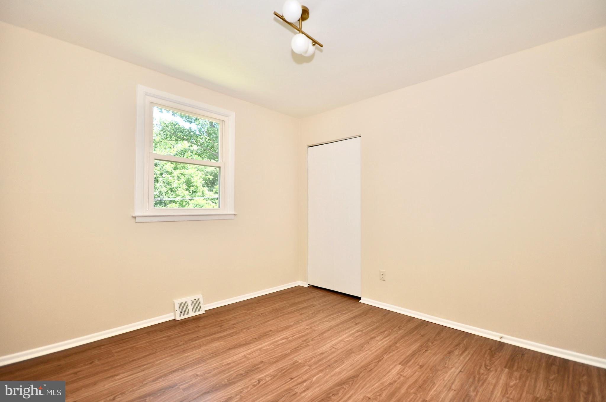 SOMERTON - Residential