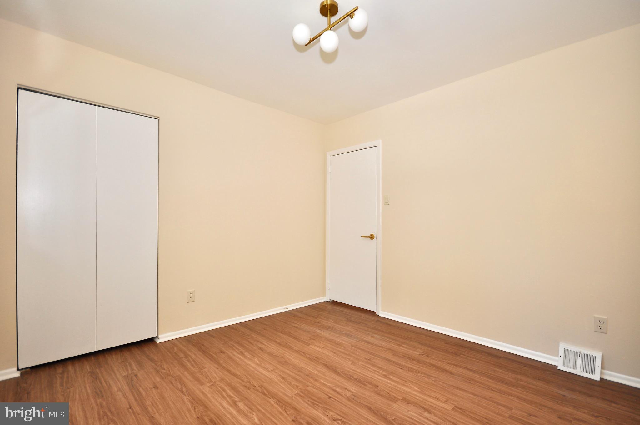 SOMERTON - Residential