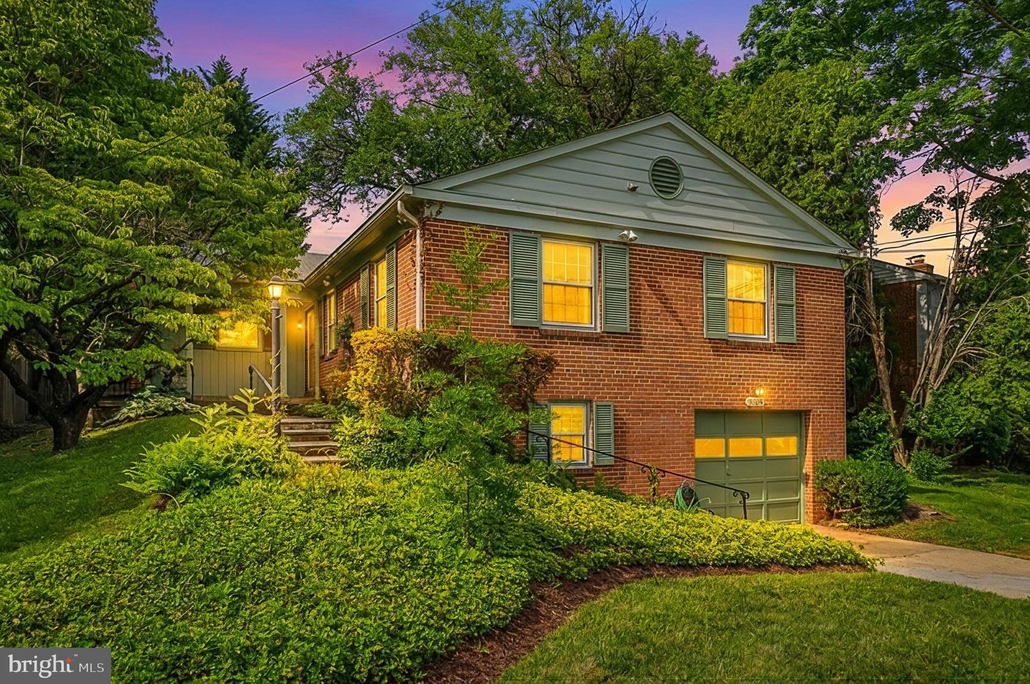 ALTA VISTA - Residential