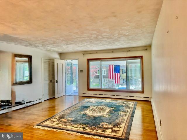 WALNICK MANOR - Residential