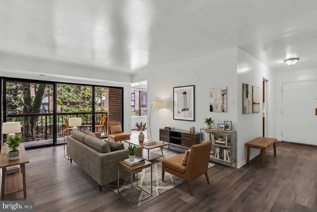 HAWTHORNE VILLAGE - Residential