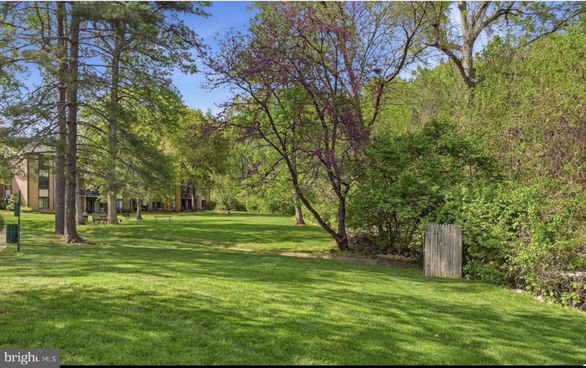 HAWTHORNE VILLAGE - Residential