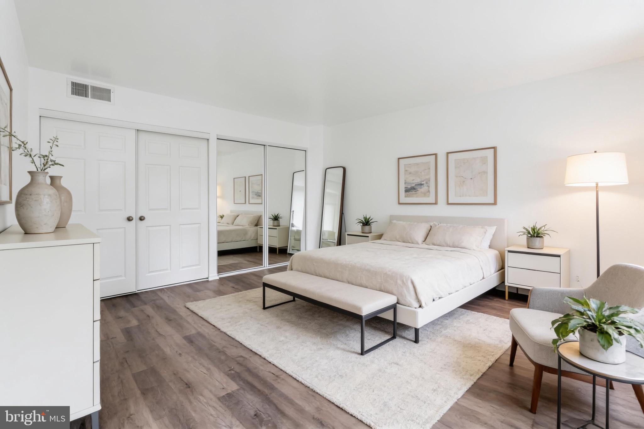 HAWTHORNE VILLAGE - Residential