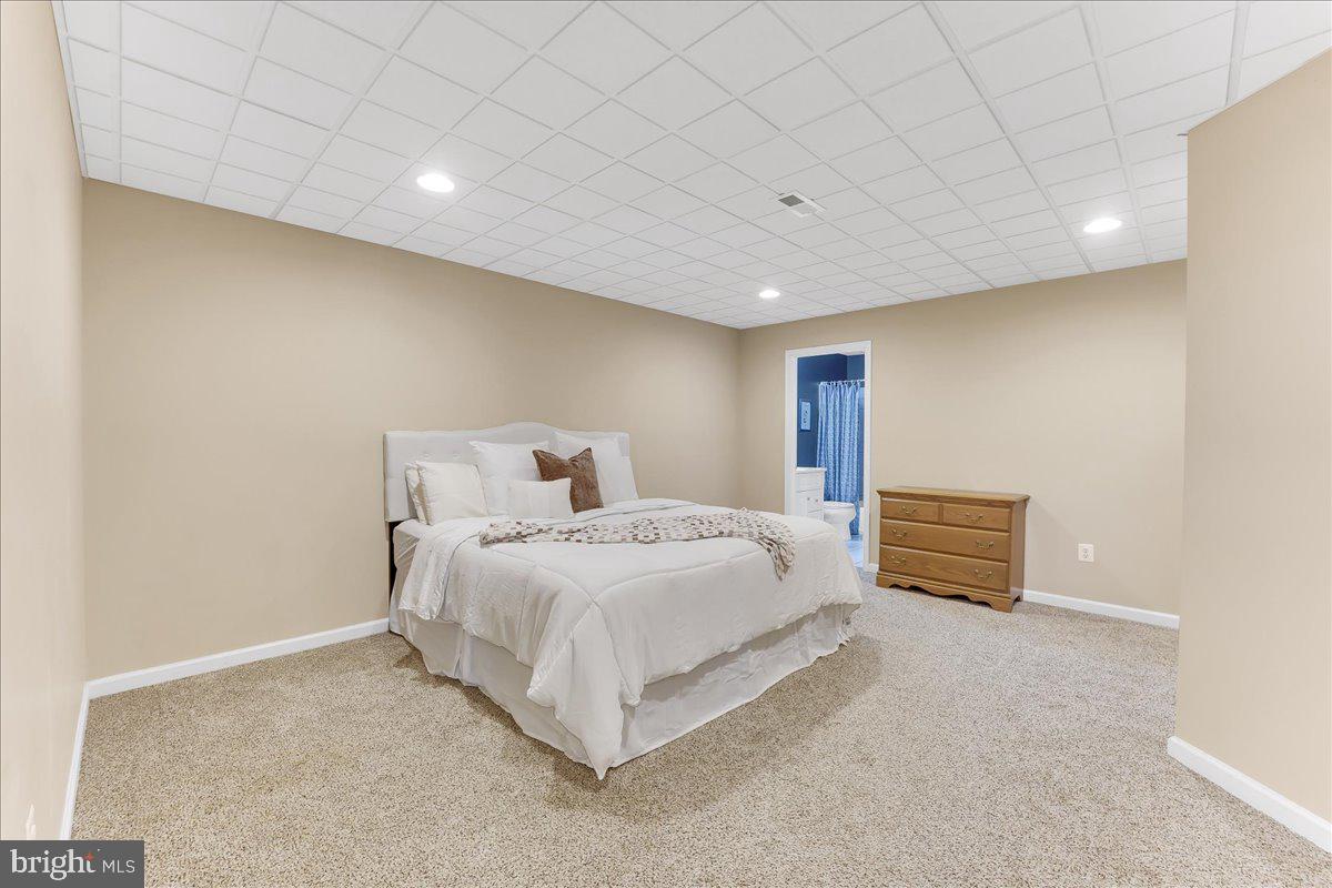 RIVERCREST - Residential