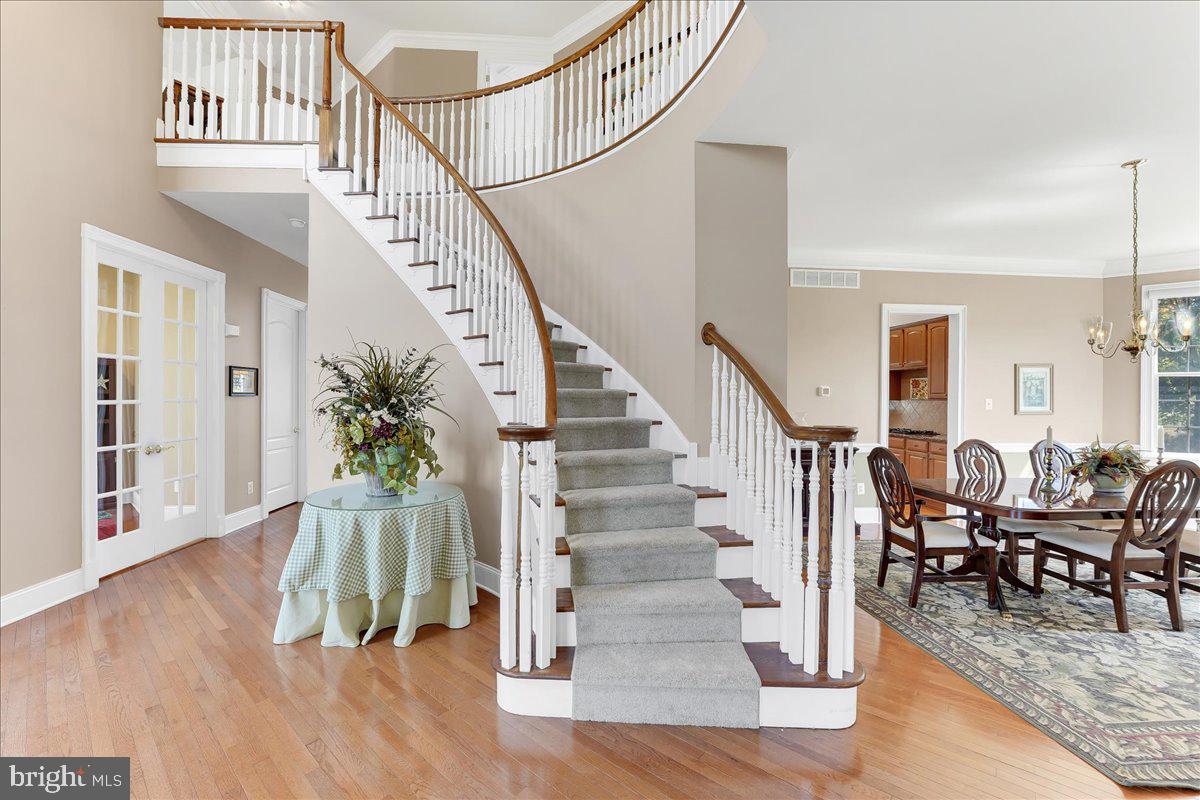 RIVERCREST - Residential