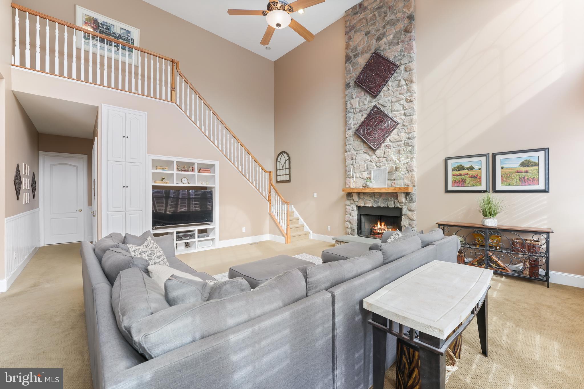 RIVERCREST - Residential