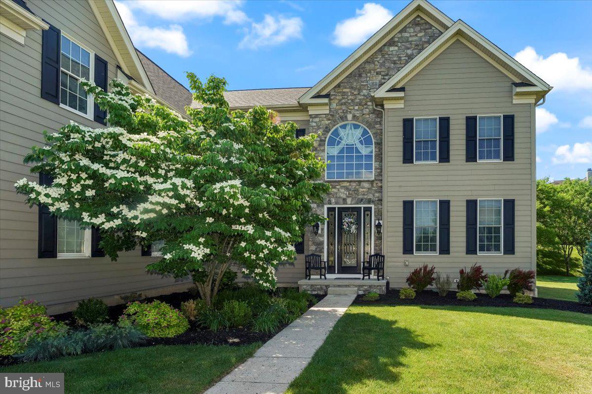 RIVERCREST - Residential