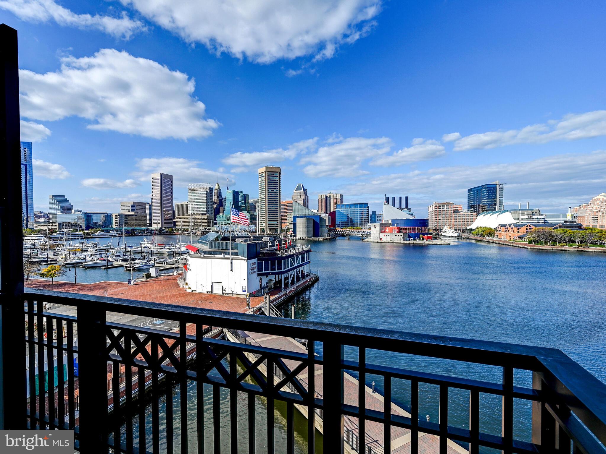 THE RITZ-CARLTON RESIDENCES - Residential Lease