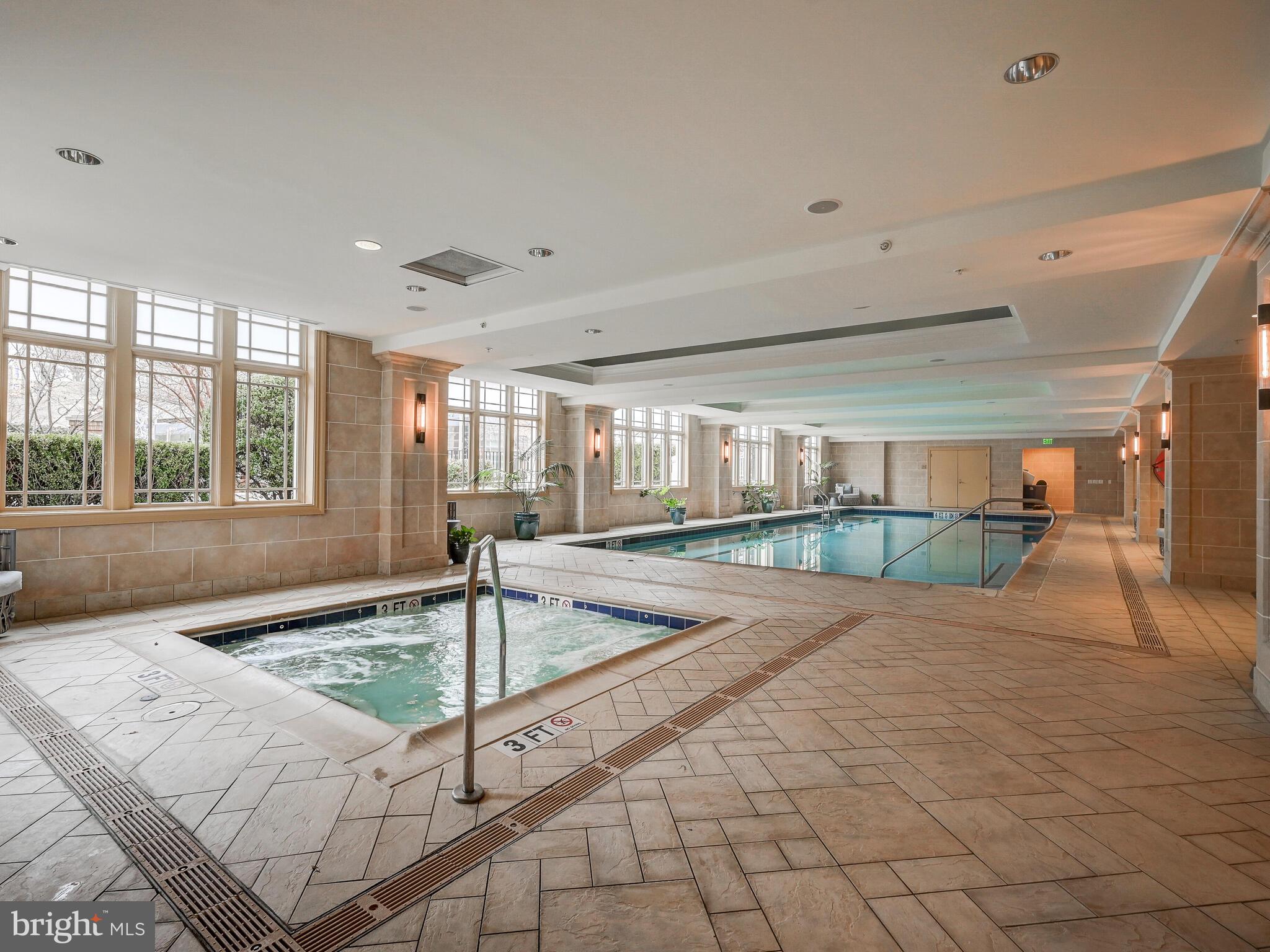 THE RITZ-CARLTON RESIDENCES - Residential Lease