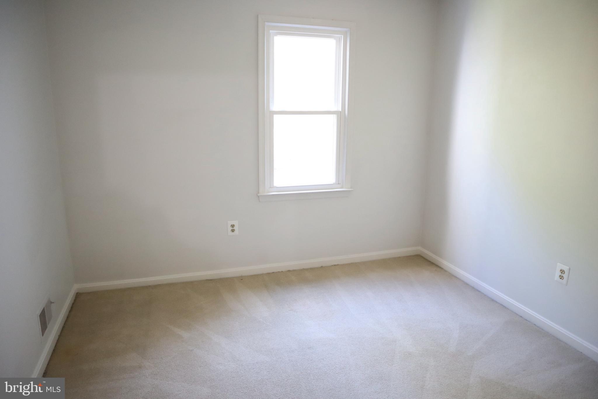 OAK SPRINGS - Residential Lease
