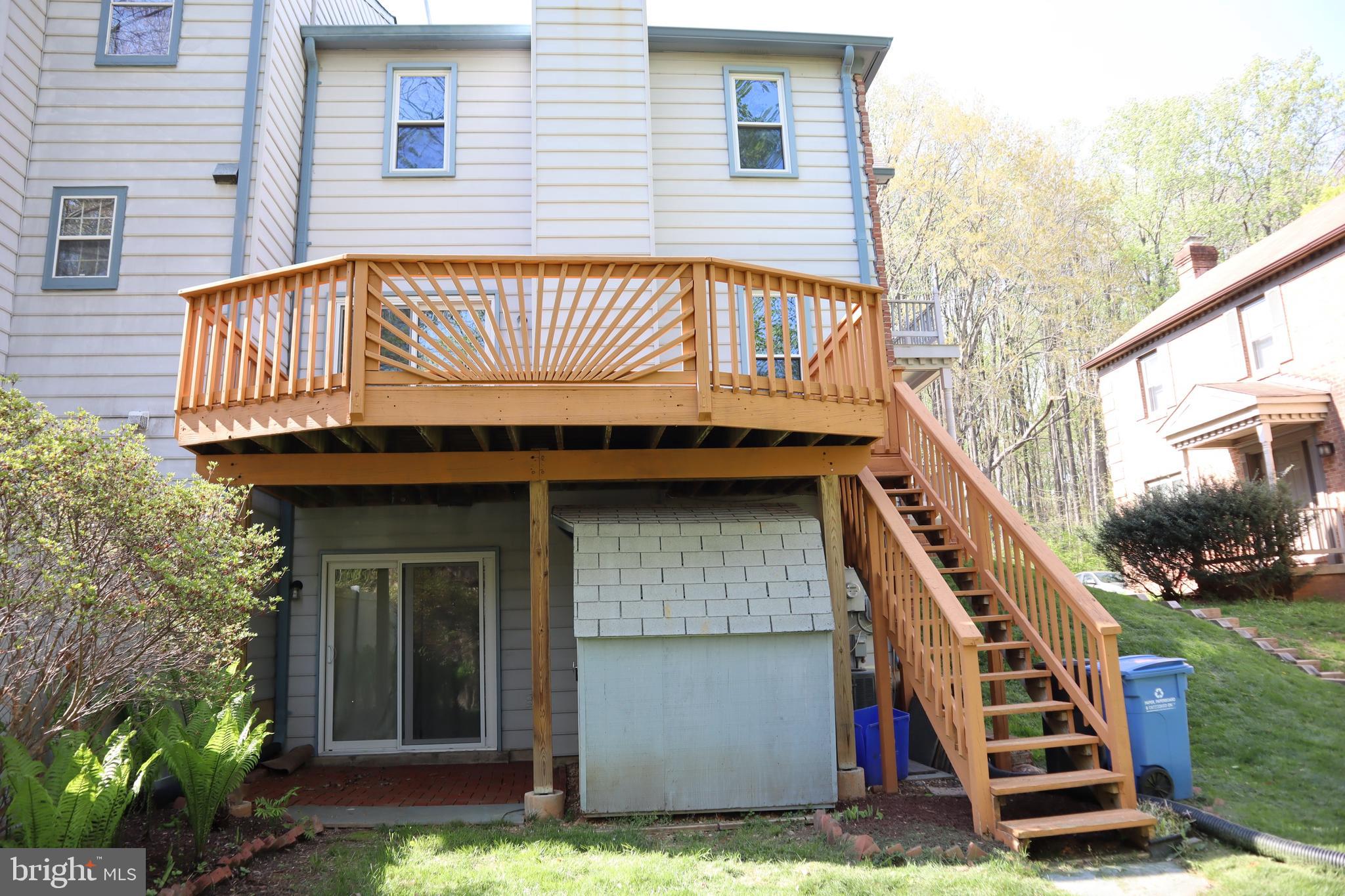 OAK SPRINGS - Residential Lease