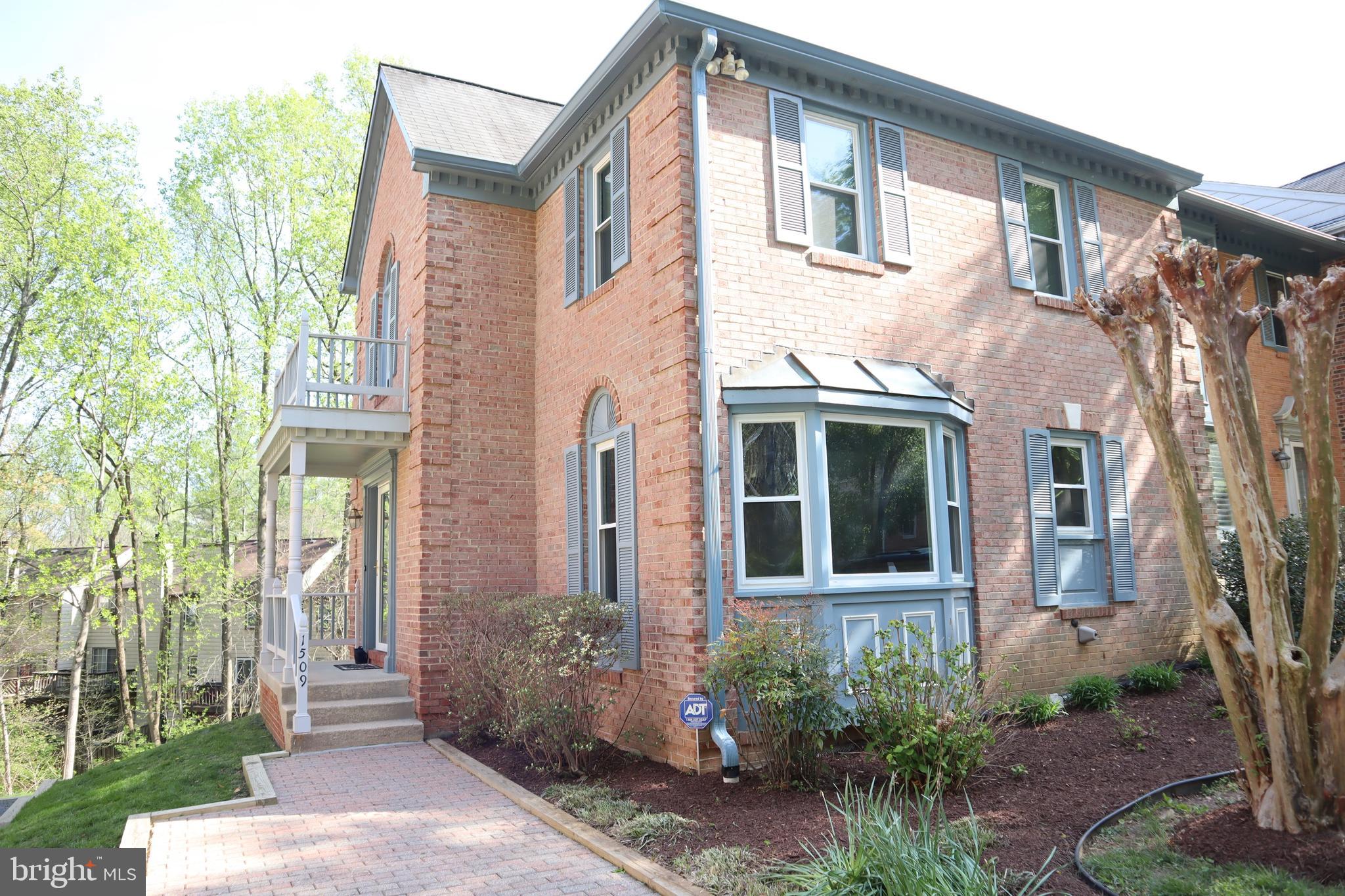 OAK SPRINGS - Residential Lease
