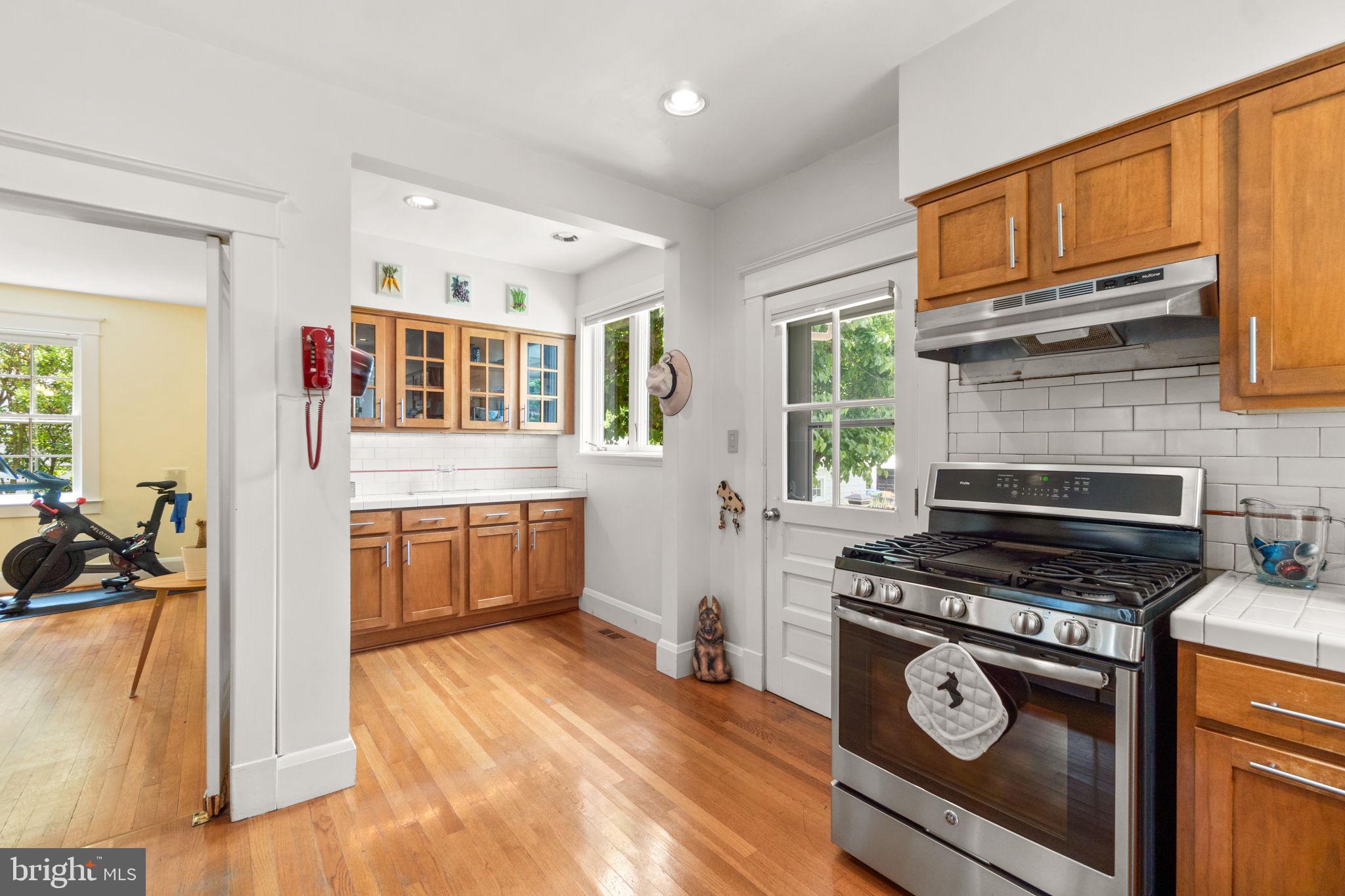 GREATER HOMELAND HISTORIC DISTRICT - Residential
