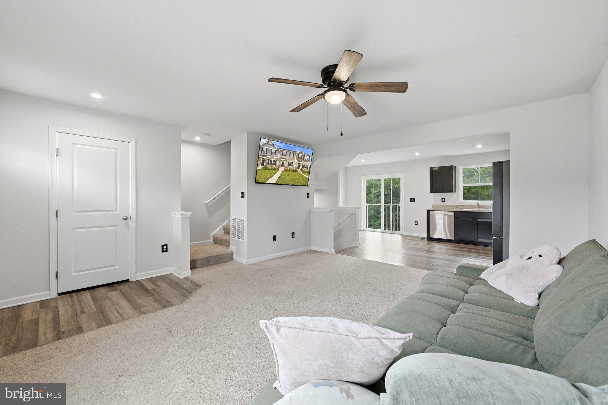 CEDAR SPRING - Residential